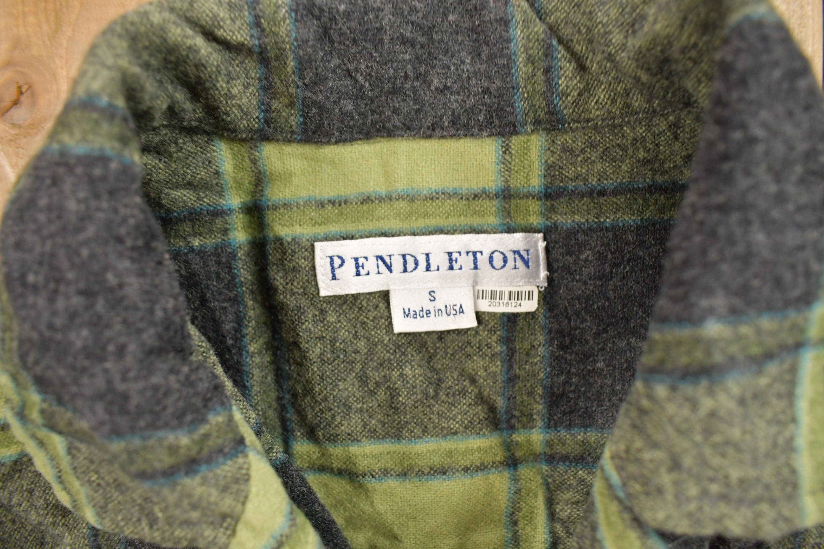 Vintage 1990s Pendleton Heritage Plaid Button Up Shirt Women's S - Image 7