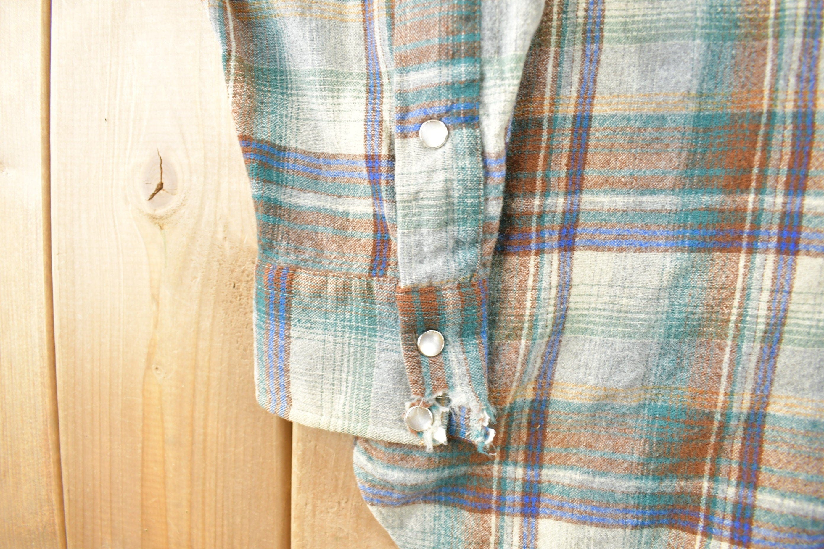 Vintage 1990s Pendleton Plaid Button Up Board Shirt Men's XL - Image 4