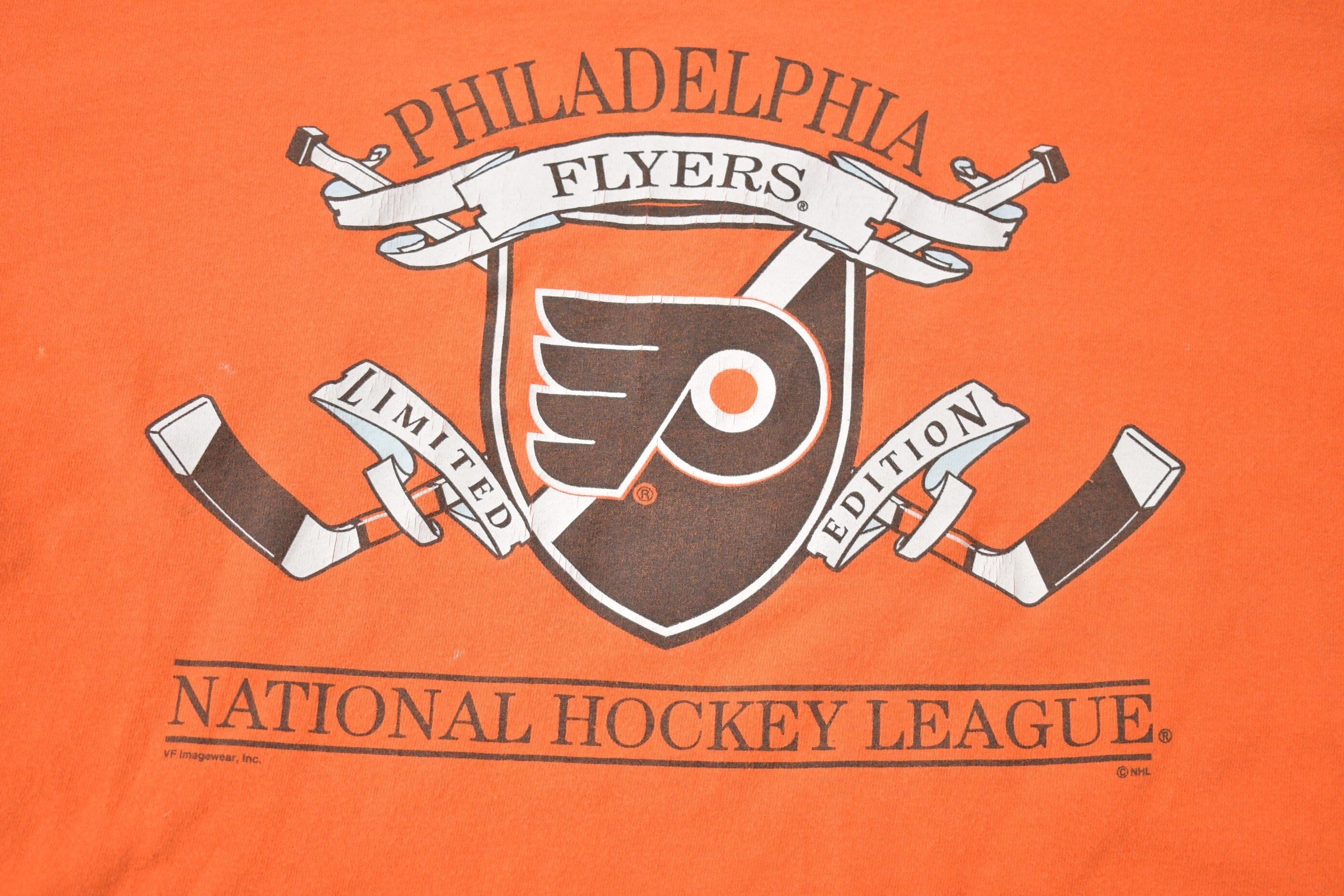 Vintage 1990s Philadelphia Flyers Lee Sports NHL Graphic T-Shirt Men's Large - Image 3