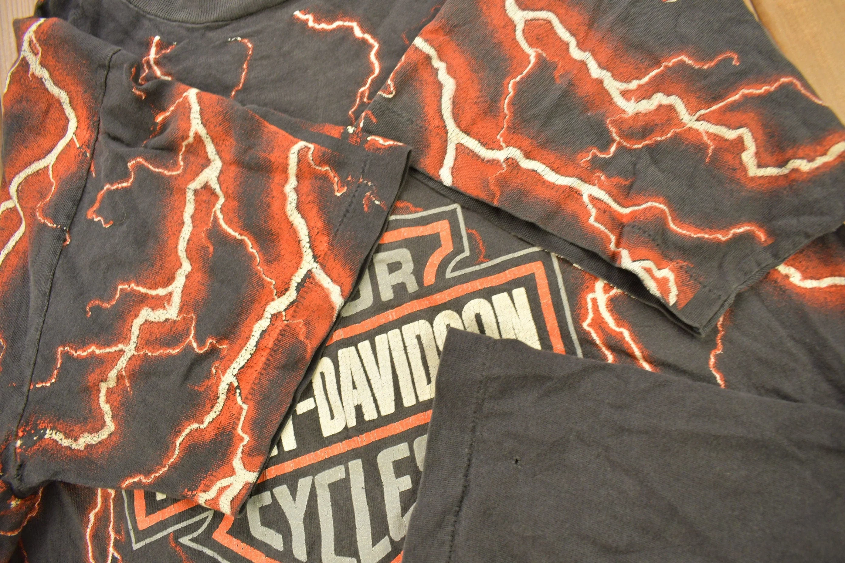 Vintage 1990s Pierce Harley Davidson De Kalb Illinois Lightning Graphic T-Shirt Men's Large - Image 5