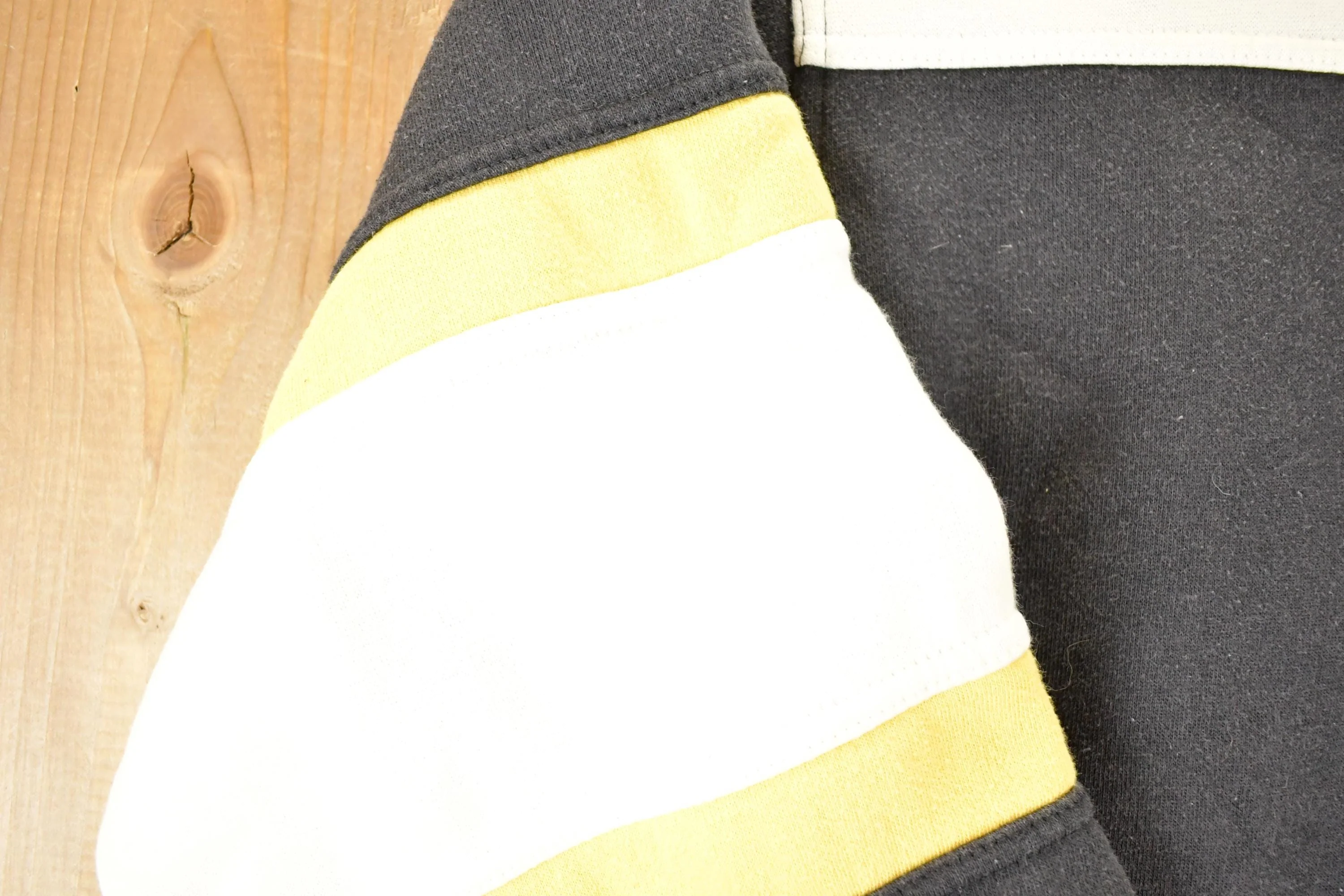 Vintage 1990s Pittsburgh Steelers Pro Player NFL Crewneck Sweatshirt Men's L - Image 4