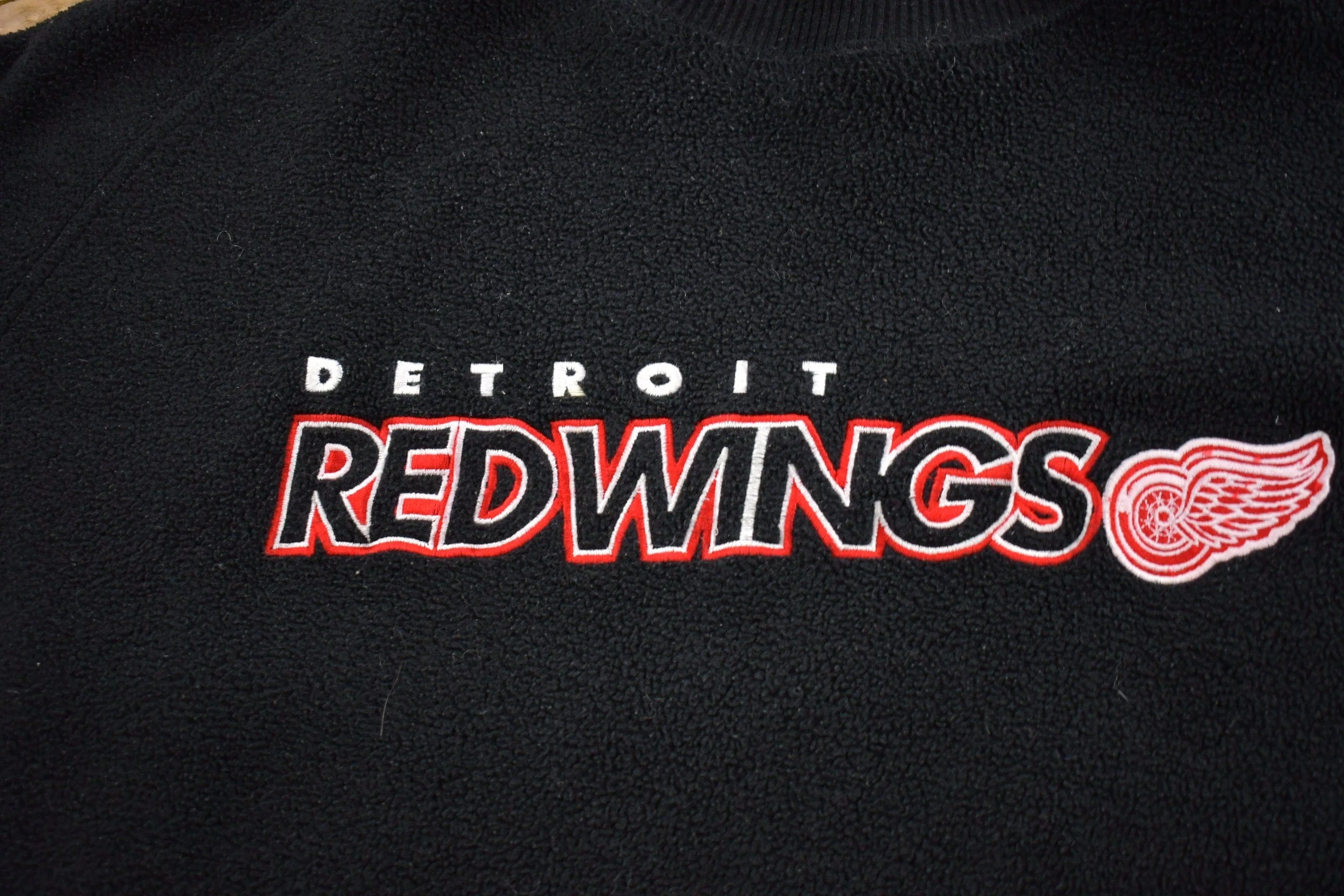Vintage 1990s Pro Edge Detroit Red Wings NHL Embroidered Fleece Sweater Men's 2XL - Image 3