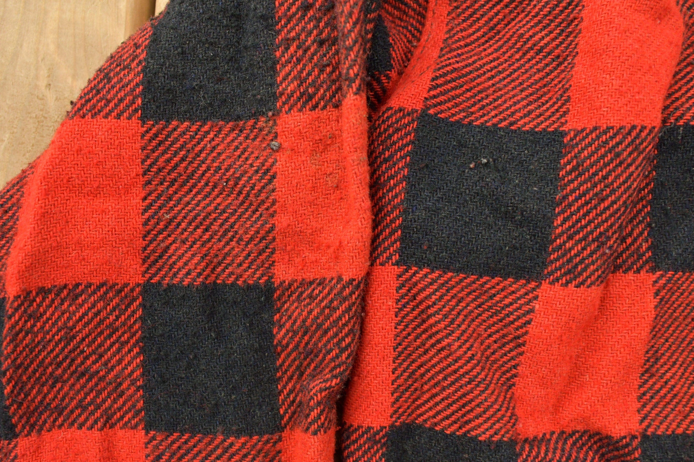 Vintage 1990s Red Plaid Flannel Button Up Shirt Men's Large - Image 7