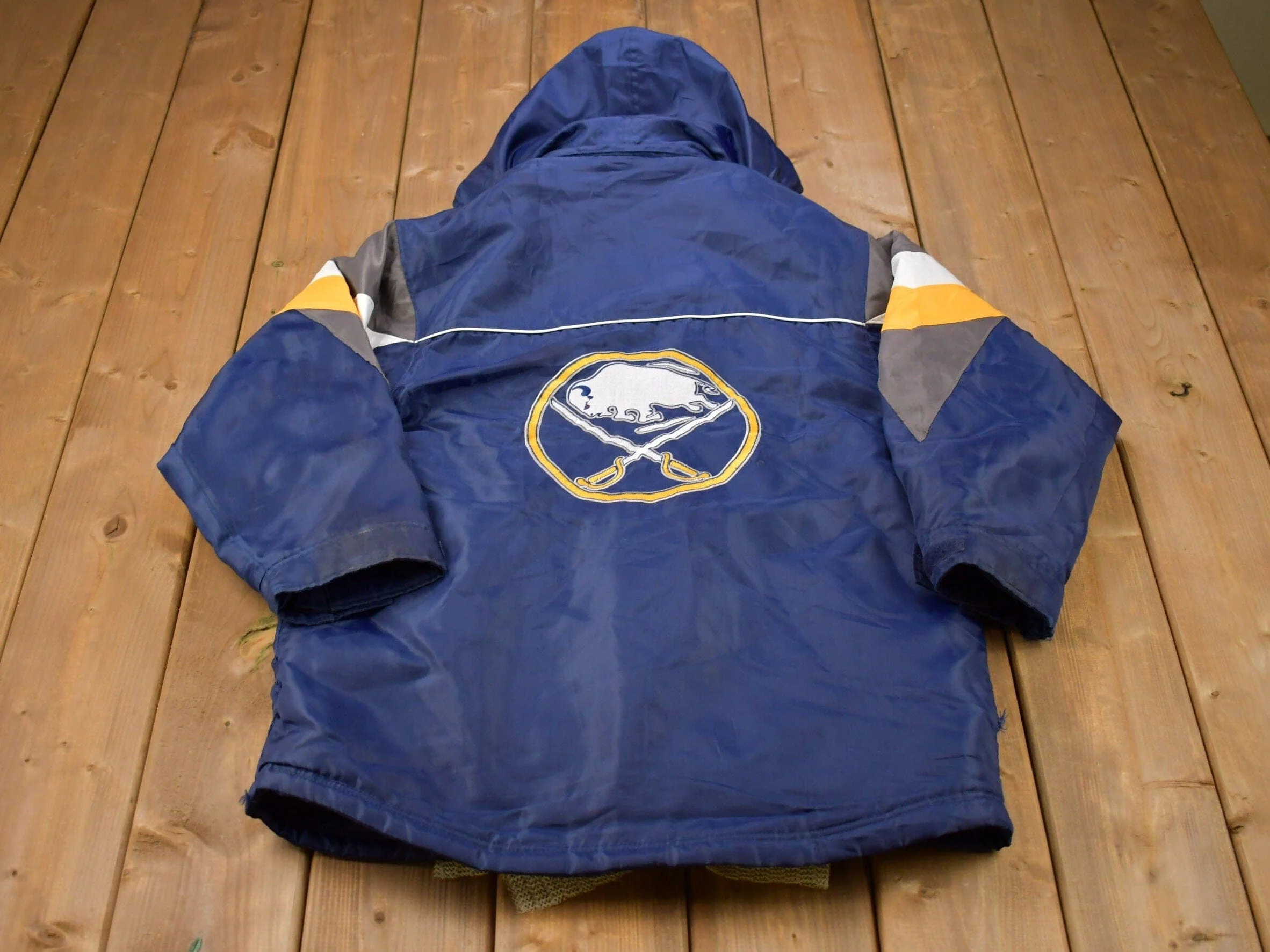 Vintage 1990s Reebok Buffalo Sabres NHL Winter Jacket Men's XL - Image 3