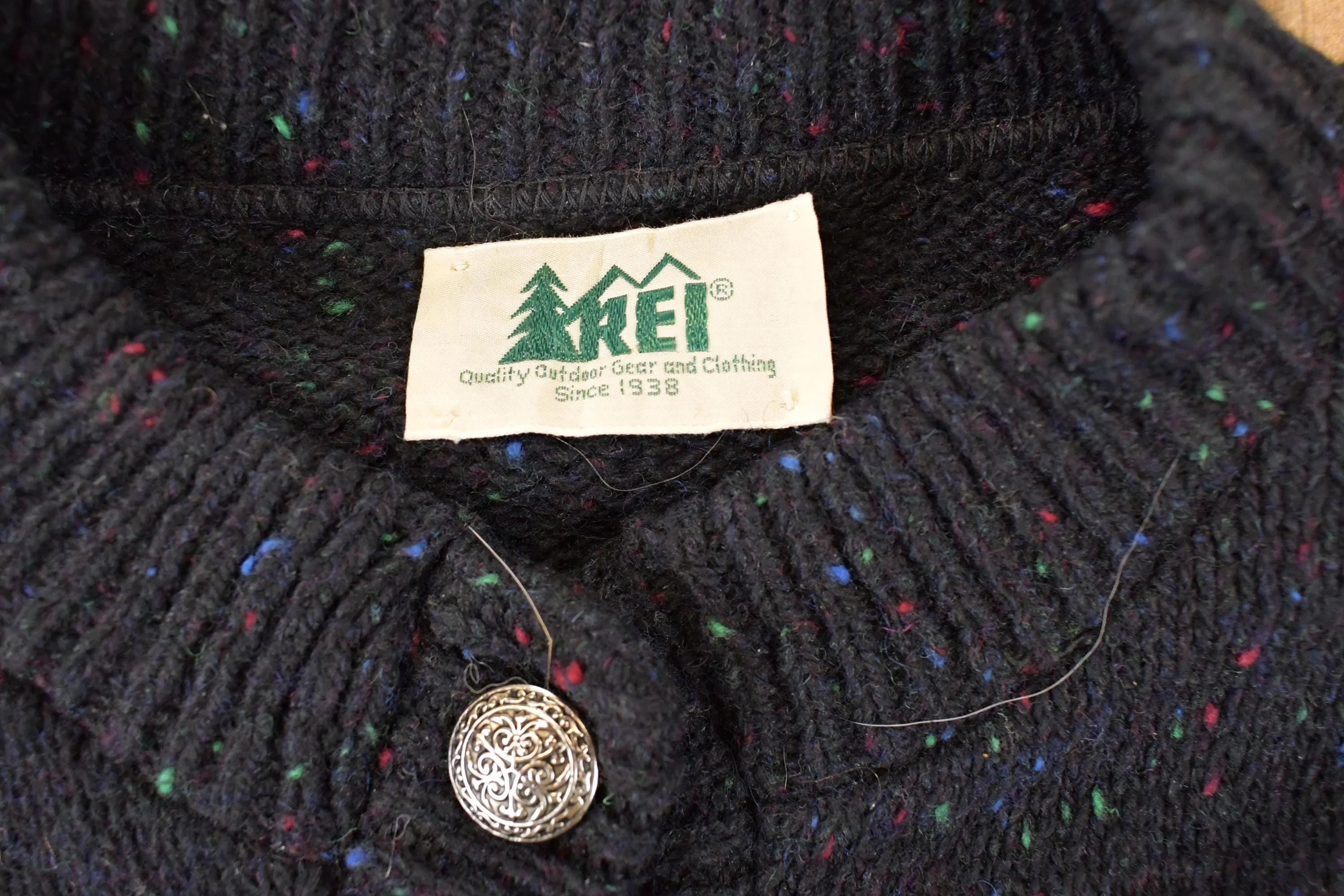 Vintage 1990s Rei Abstract Knit Cardigan Sweater Men's M - Image 5