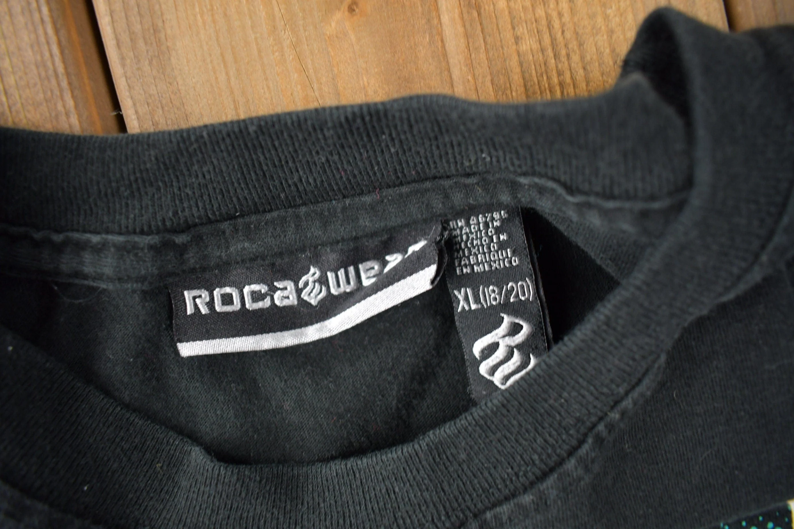 Vintage 1990s Rocawear Graphic T Shirt Women's XL - Image 4