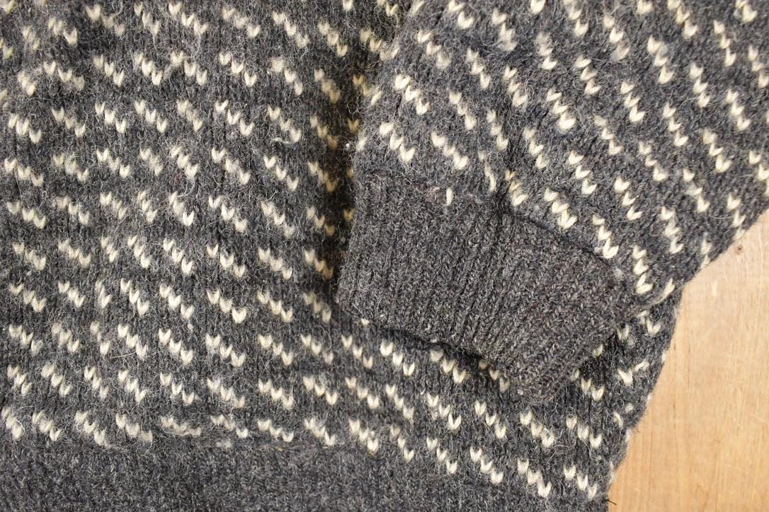 Vintage 1990s Roots Wool Knit Crewneck Sweater Men's L - Image 3