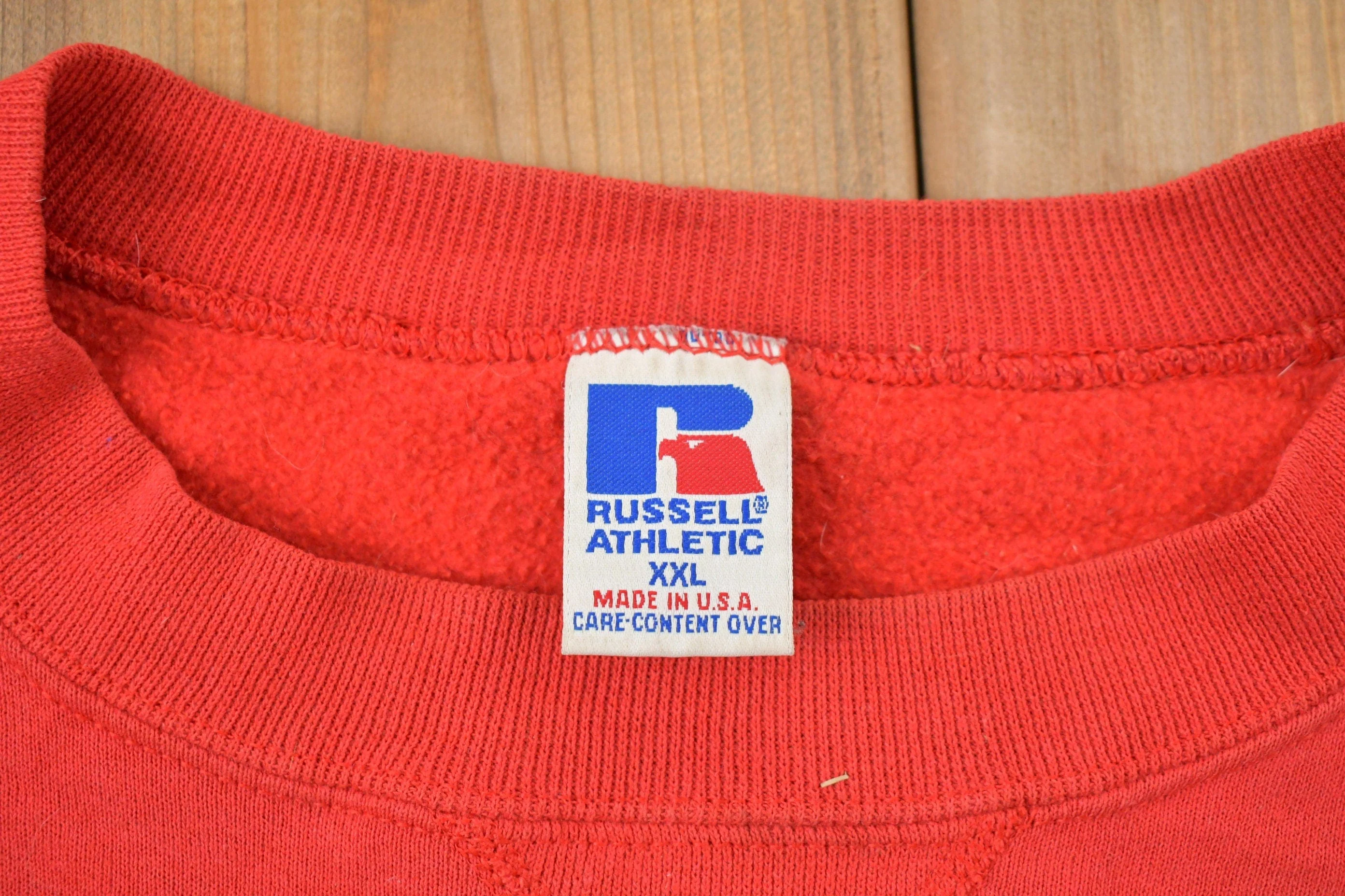 Vintage 1990s Russell Athletics Detroit Red Wings NHL Graphic Sweatshirt Men's 2XL - Image 4