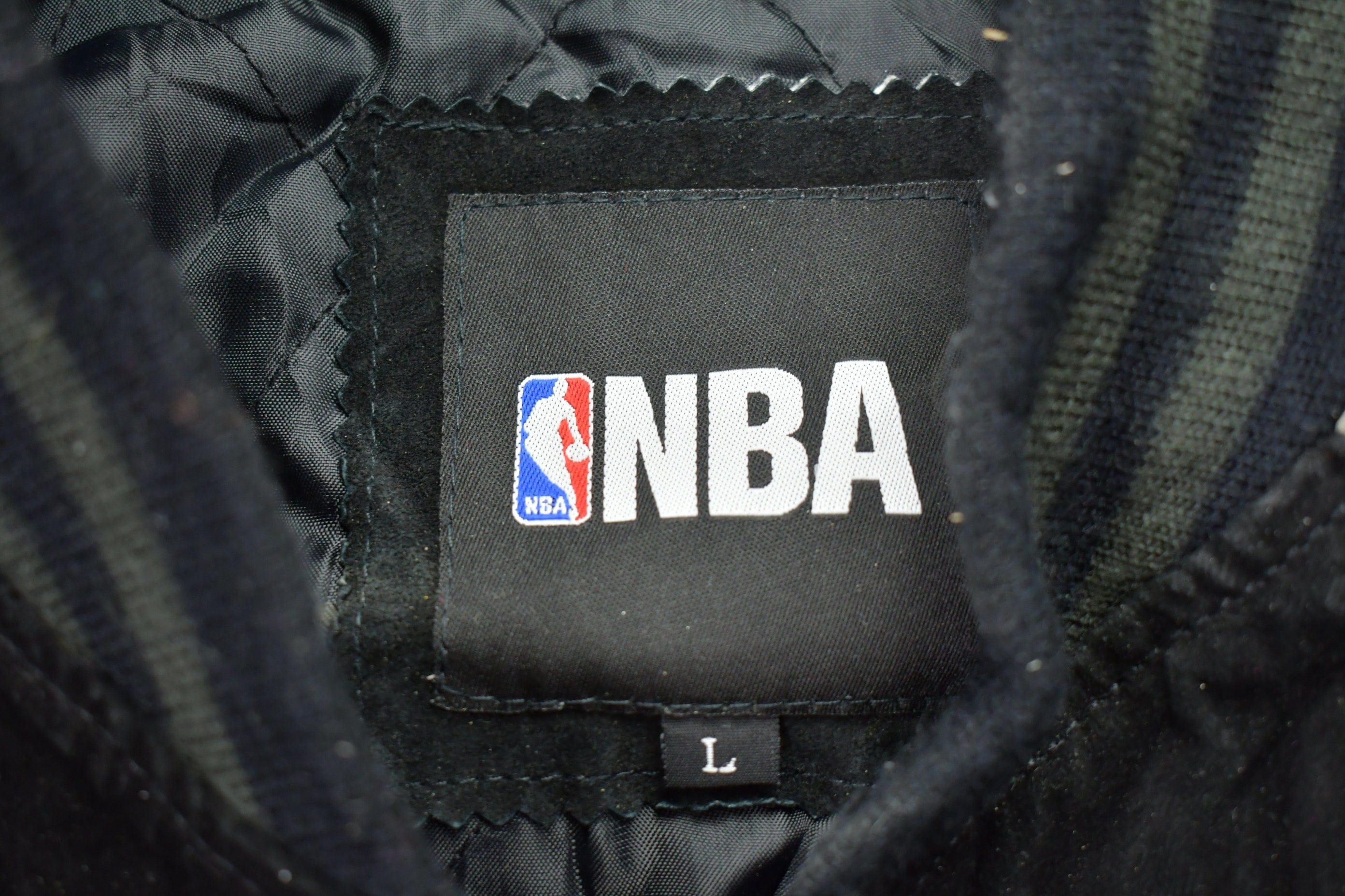 Vintage 1990s San Antonio Spurs NBA Leather Bomber Jacket Men's Large - Image 5