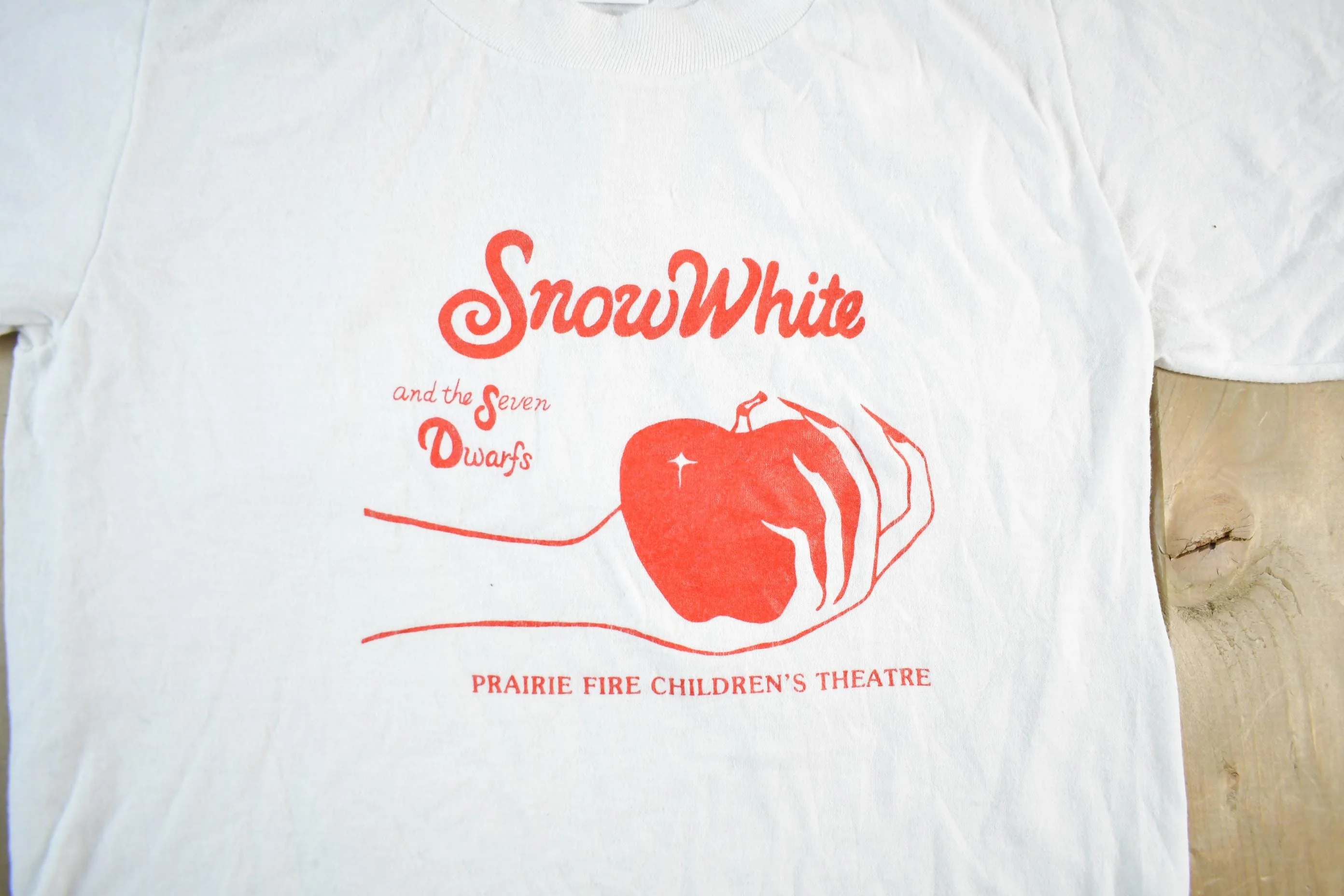 Vintage 1990s Snow White & Seven Dwarfs Graphic T-Shirt Men's XS - Image 3