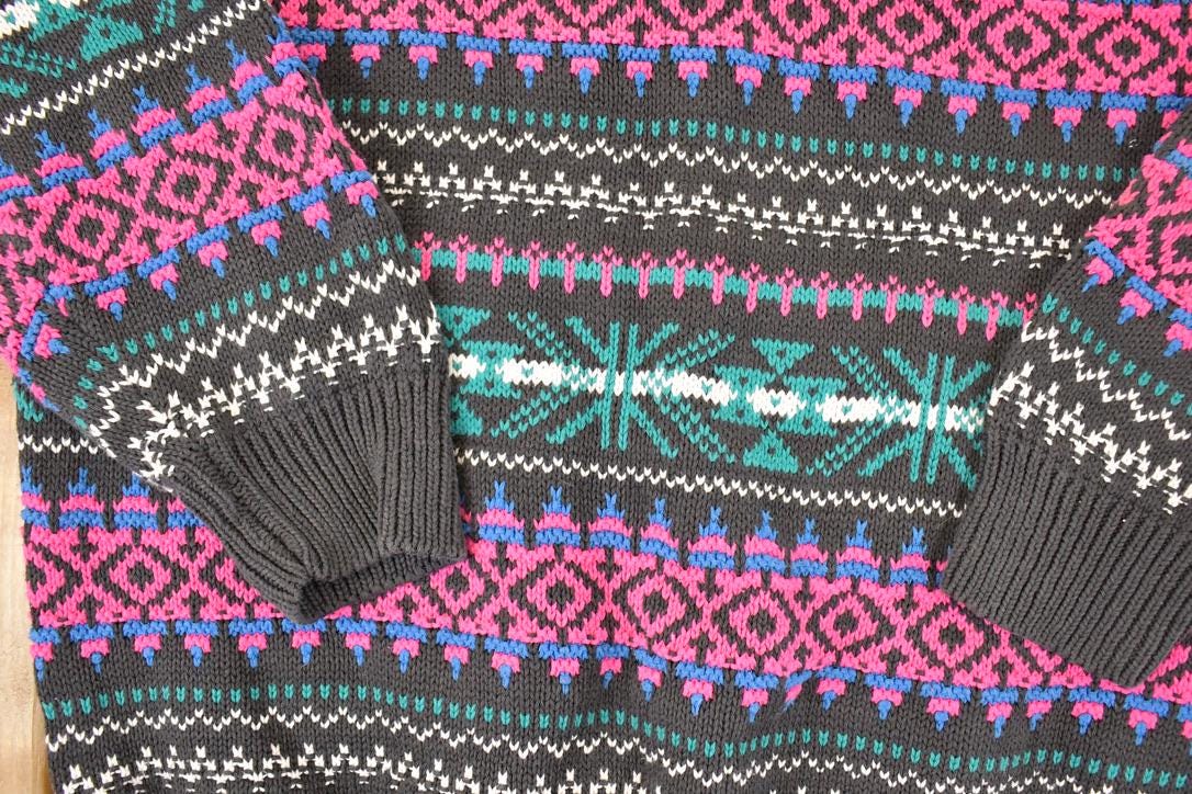 Vintage 1990s Snowflake Striped Knit AOP Crewneck Sweater Women's XL - Image 3