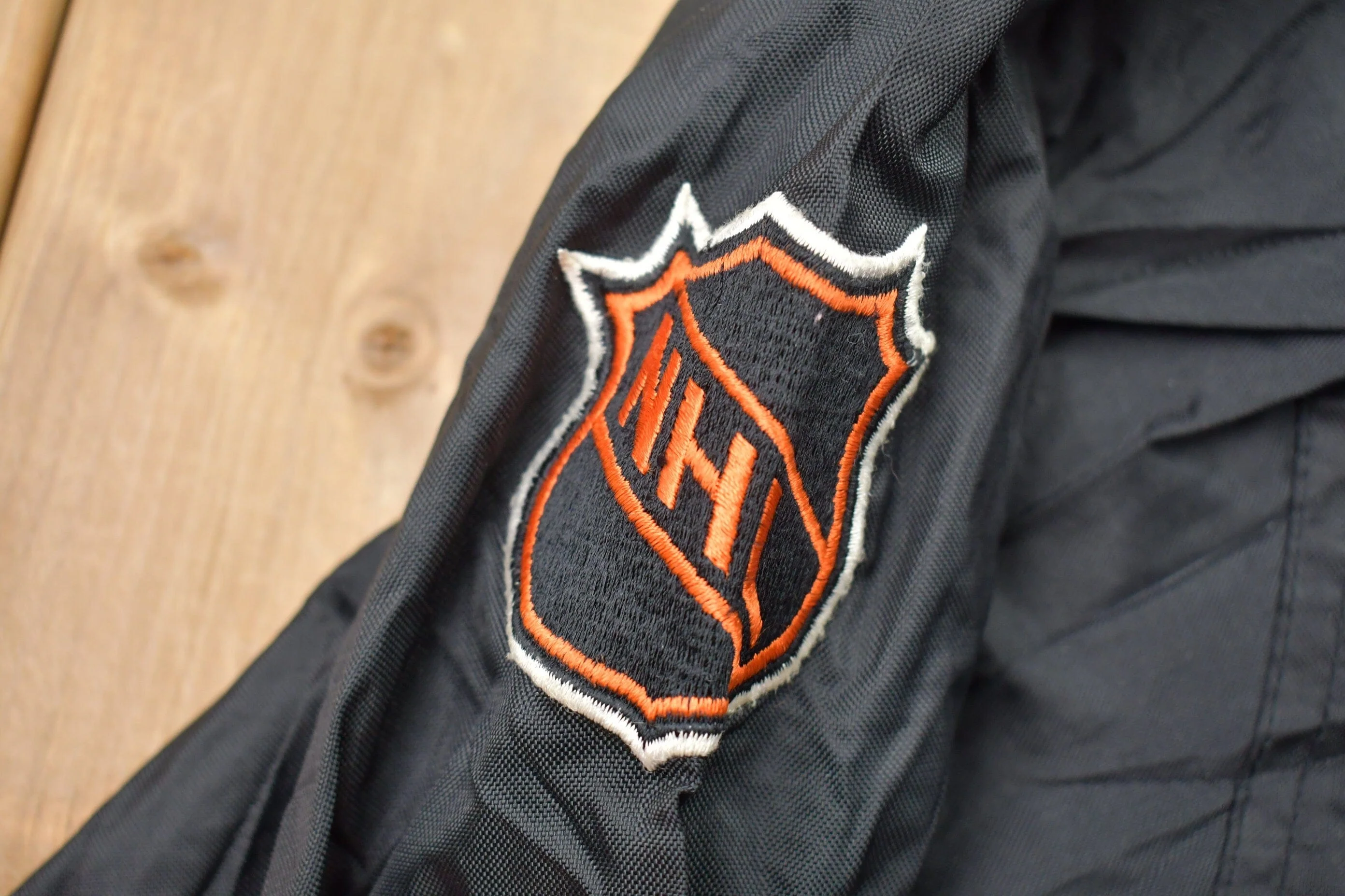 Vintage 1990s Starter Pittsburgh Penguins NHL Windbreaker Jacket Men's 2XL - Image 4
