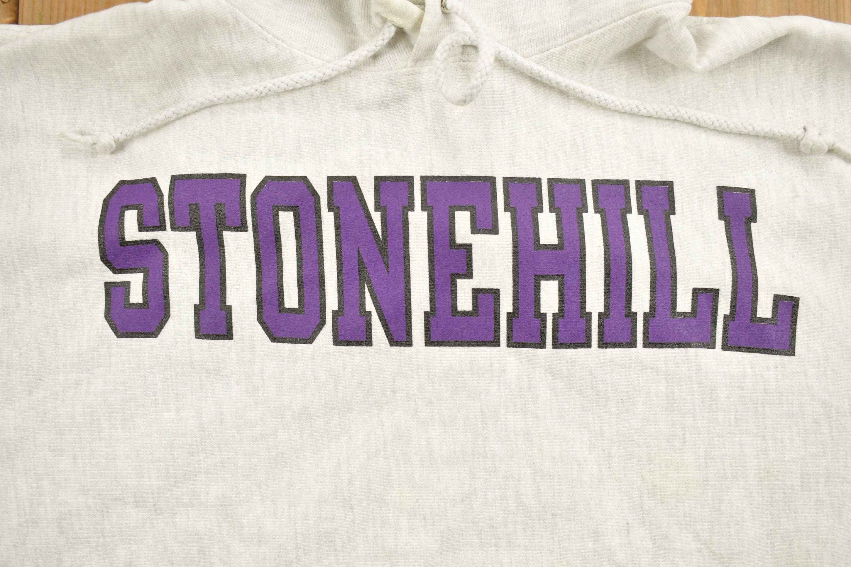 Vintage 1990s Stonehill University Collegiate Champion Reverse Weave Hoodie Men's Medium - Image 4