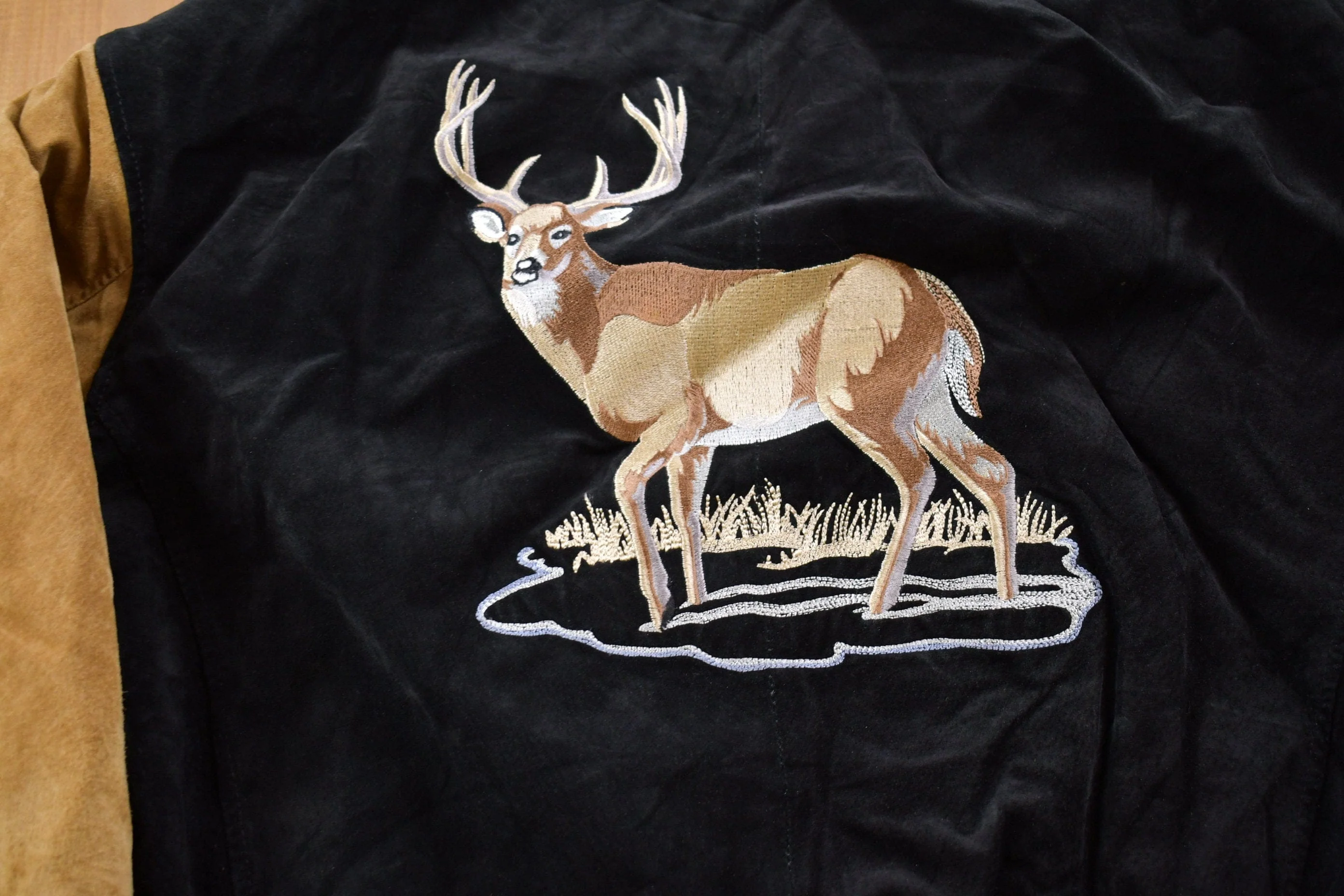 Vintage 1990s Suede Leather Embroidered Deer Bomber Jacket Men's XL - Image 3