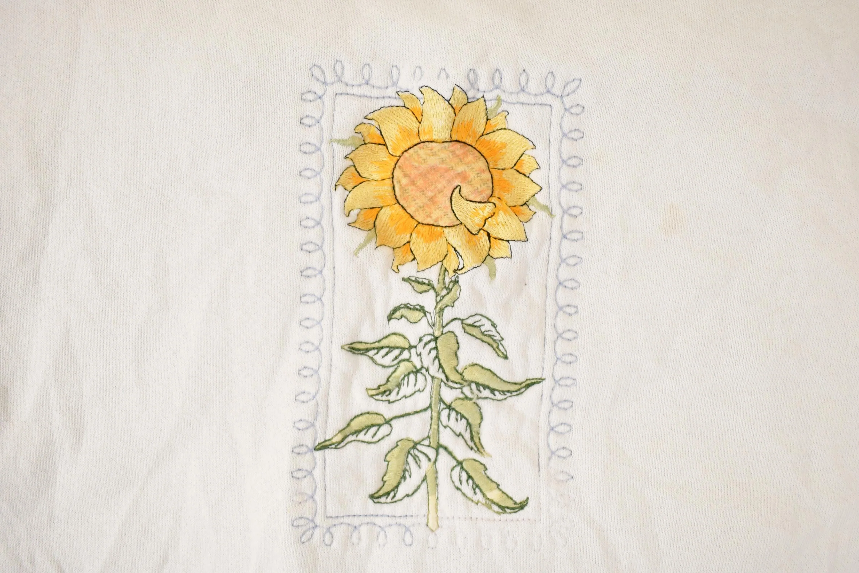 Vintage 1990s Sunflower Embroidered Crewneck Sweatshirt Womens L - Image 3