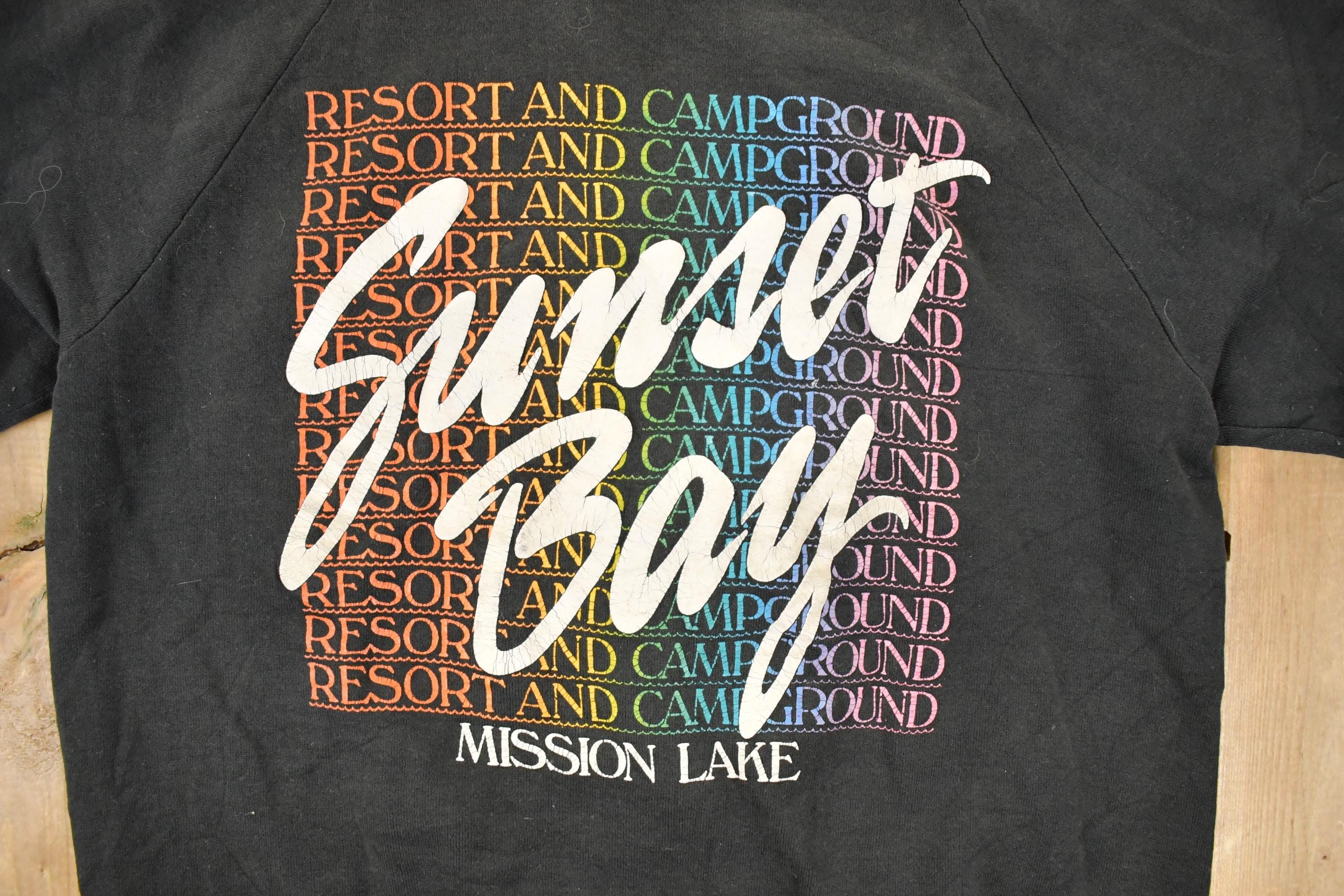 Vintage 1990s Sunset Bay Mission Lake Crewneck Sweatshirt Men's M - Image 3
