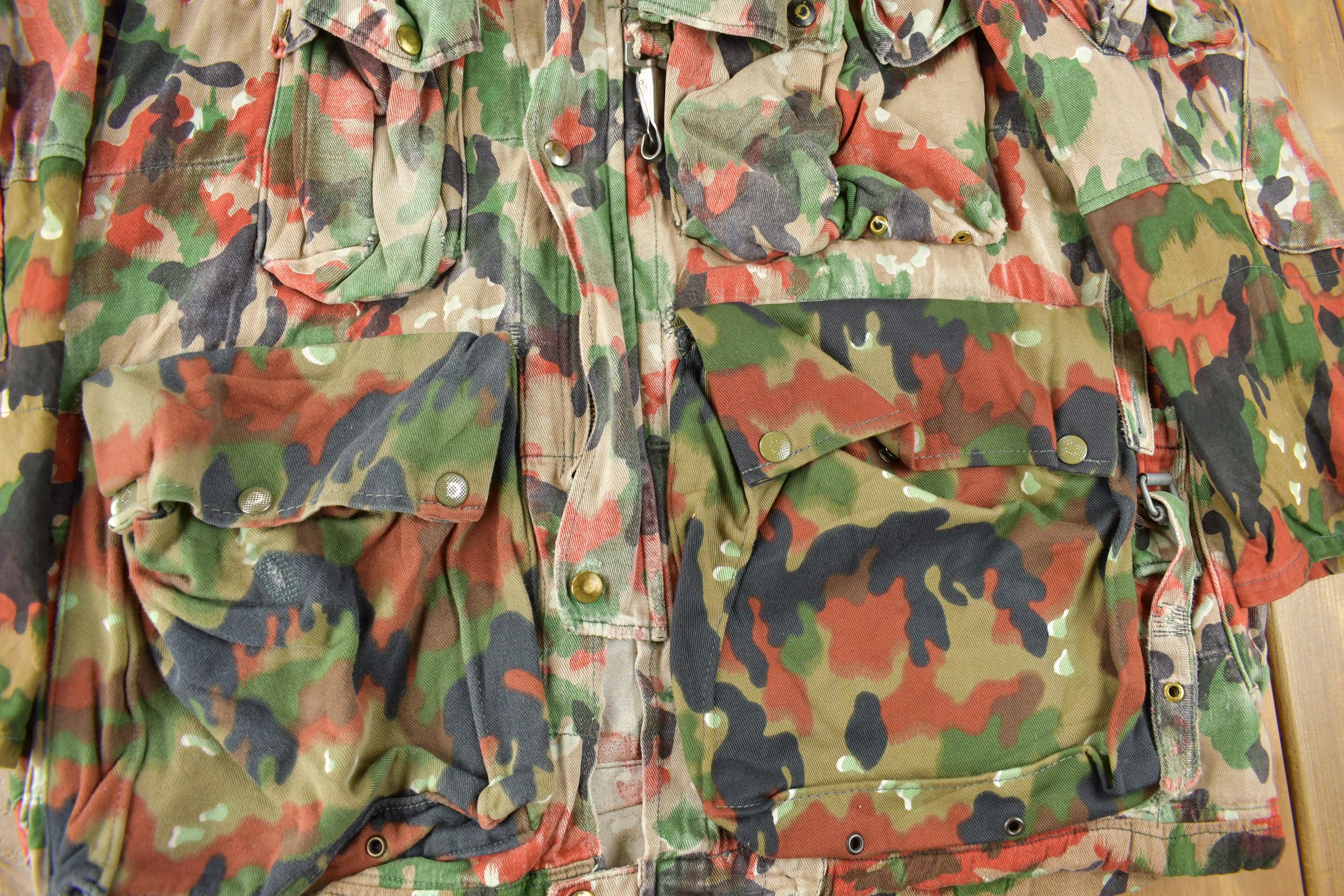 Vintage 1990s Swiss Military Alpenflage Camo Hooded Jacket - Image 3