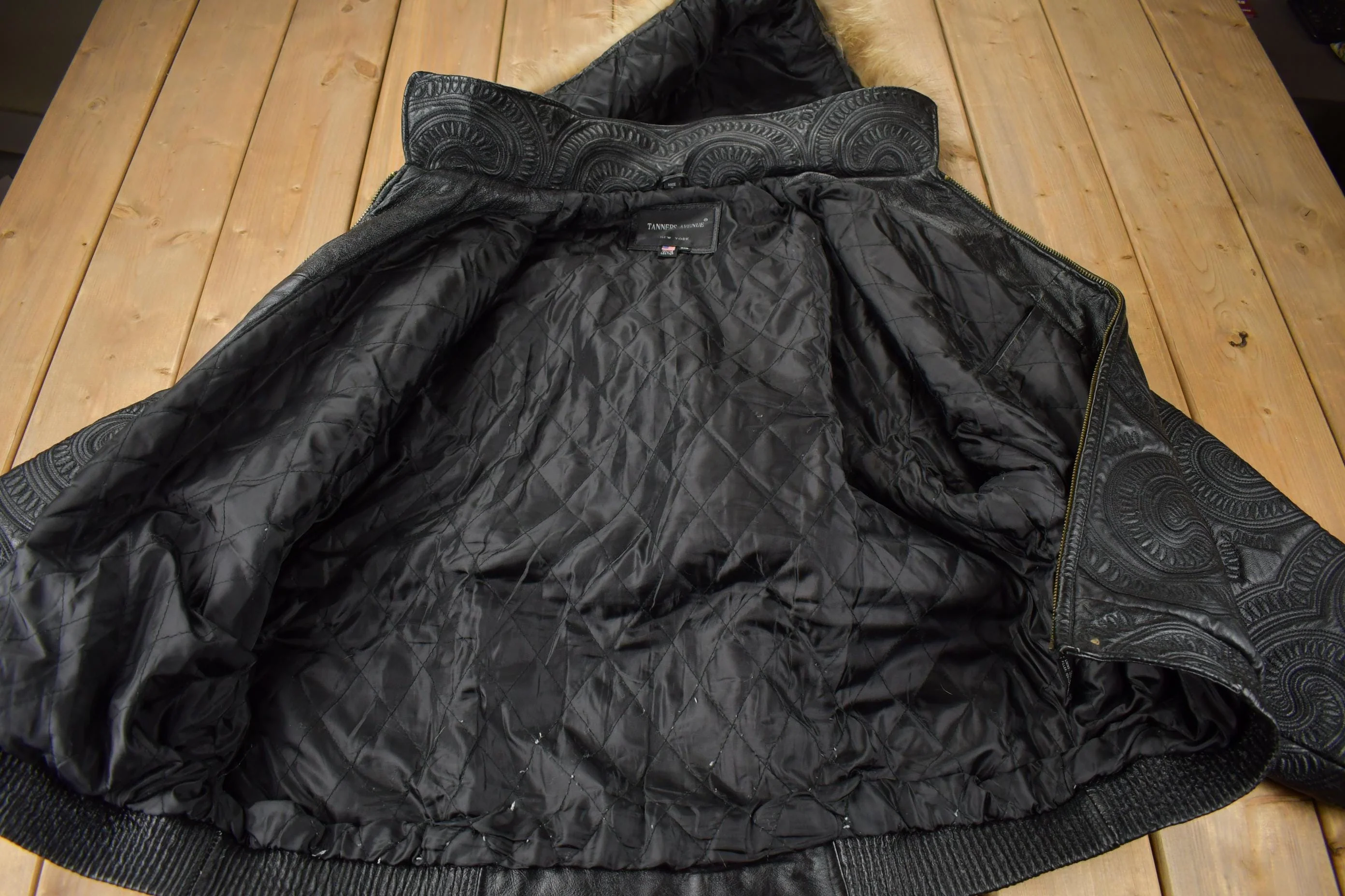 Vintage 1990s Tanners Avenue Leather Mosaic Embroidered Bomber Jacket Men's 3XL - Image 3