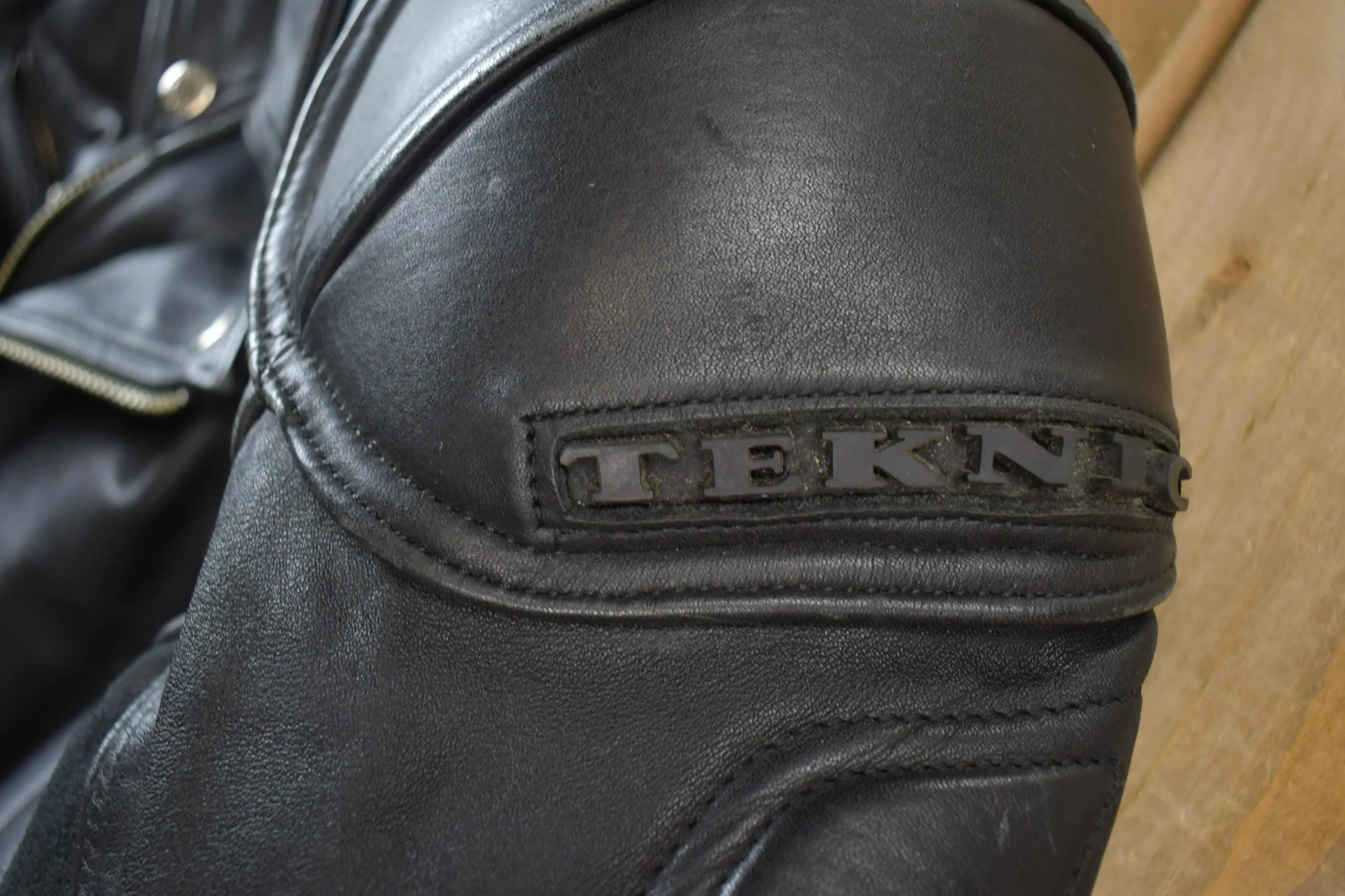 Vintage 1990s Teknic Heavy Padded Leather Biker Motorcycle Jacket - Image 5