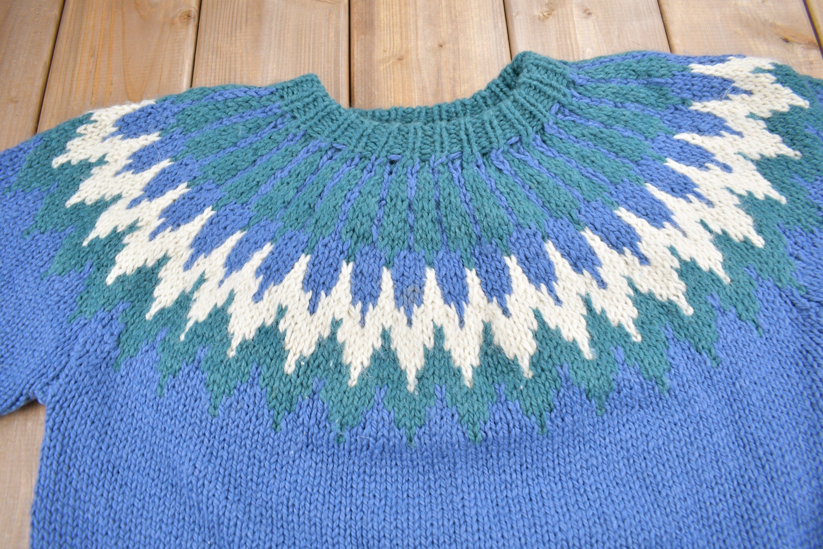 Vintage 1990s The Lodge Pure Wool Knitted Sweater Men's Large - Image 4