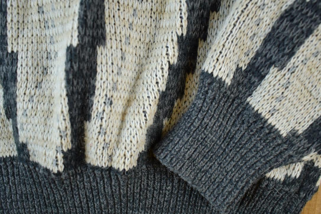 Vintage 1990s Todays News Knit Abstract Pattern Crewneck Sweater - Image 4