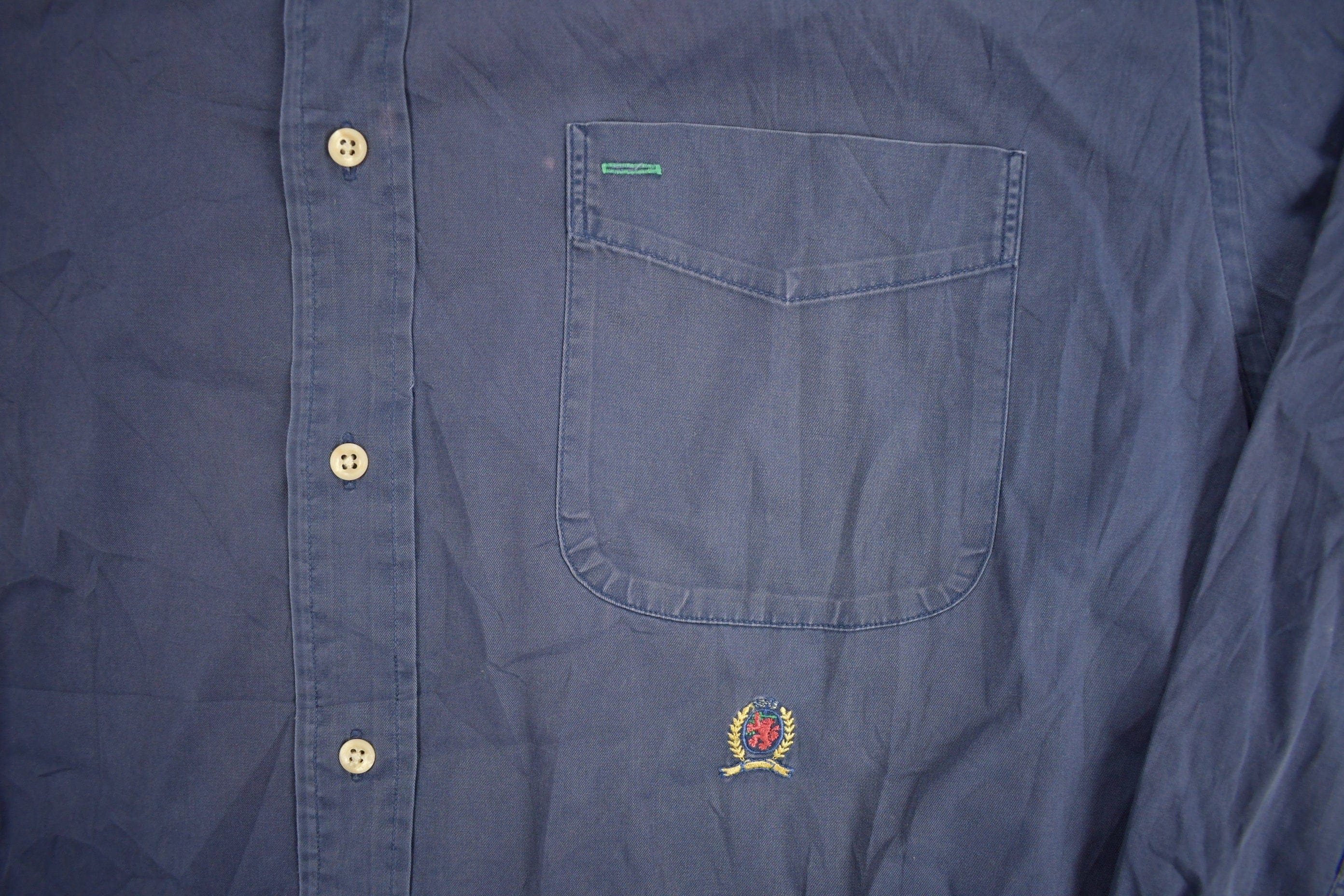 Vintage 1990s Tommy Hilfiger Blank Navy Button Up Shirt Men's XL - Image 3
