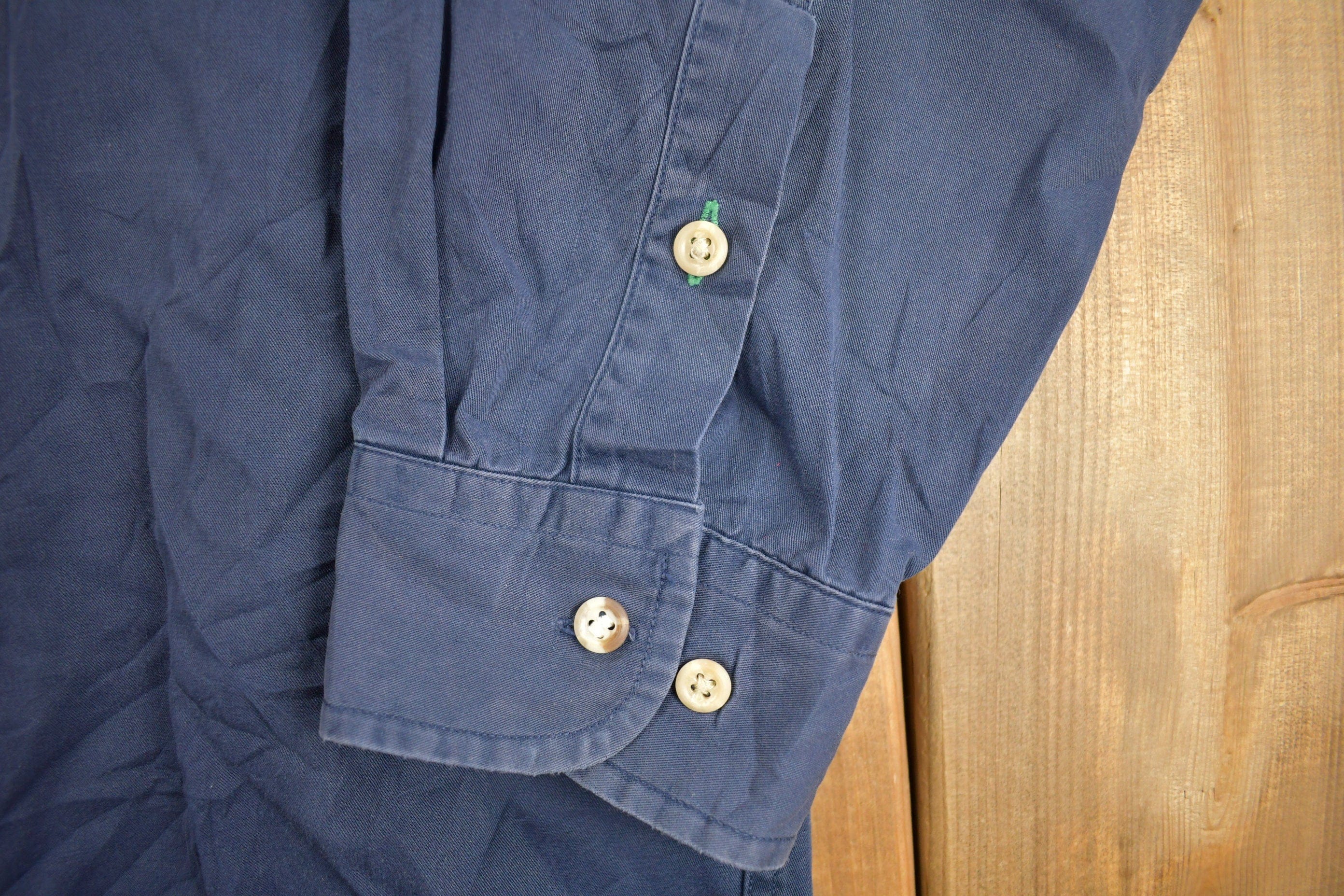 Vintage 1990s Tommy Hilfiger Blank Navy Button Up Shirt Men's XL - Image 4