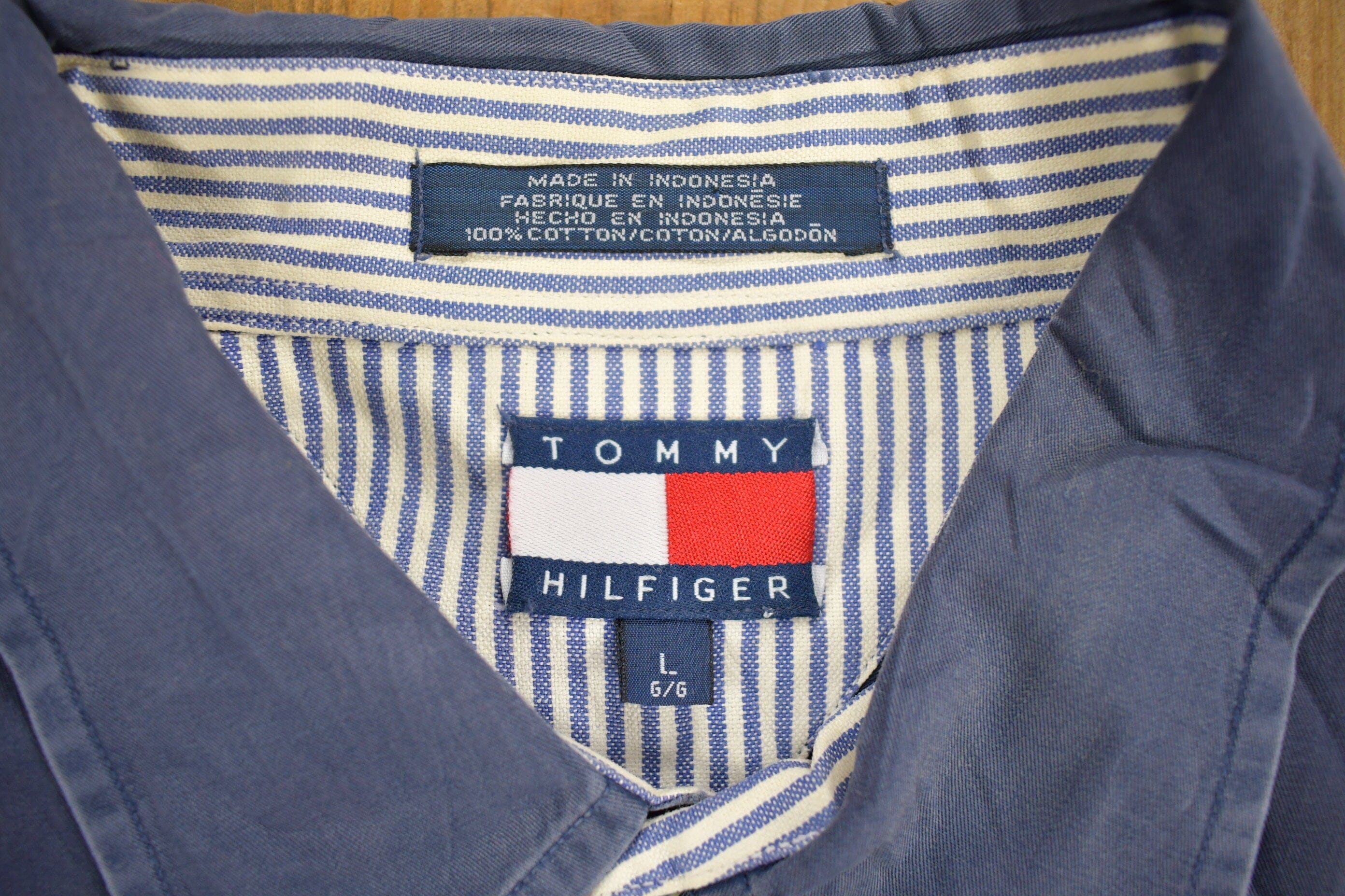 Vintage 1990s Tommy Hilfiger Blank Navy Button Up Shirt Men's XL - Image 6