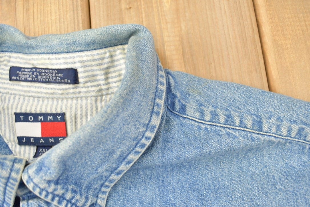 Vintage 1990s Tommy Hilfiger Button Up Denim Shirt Men's 2XL - Image 8