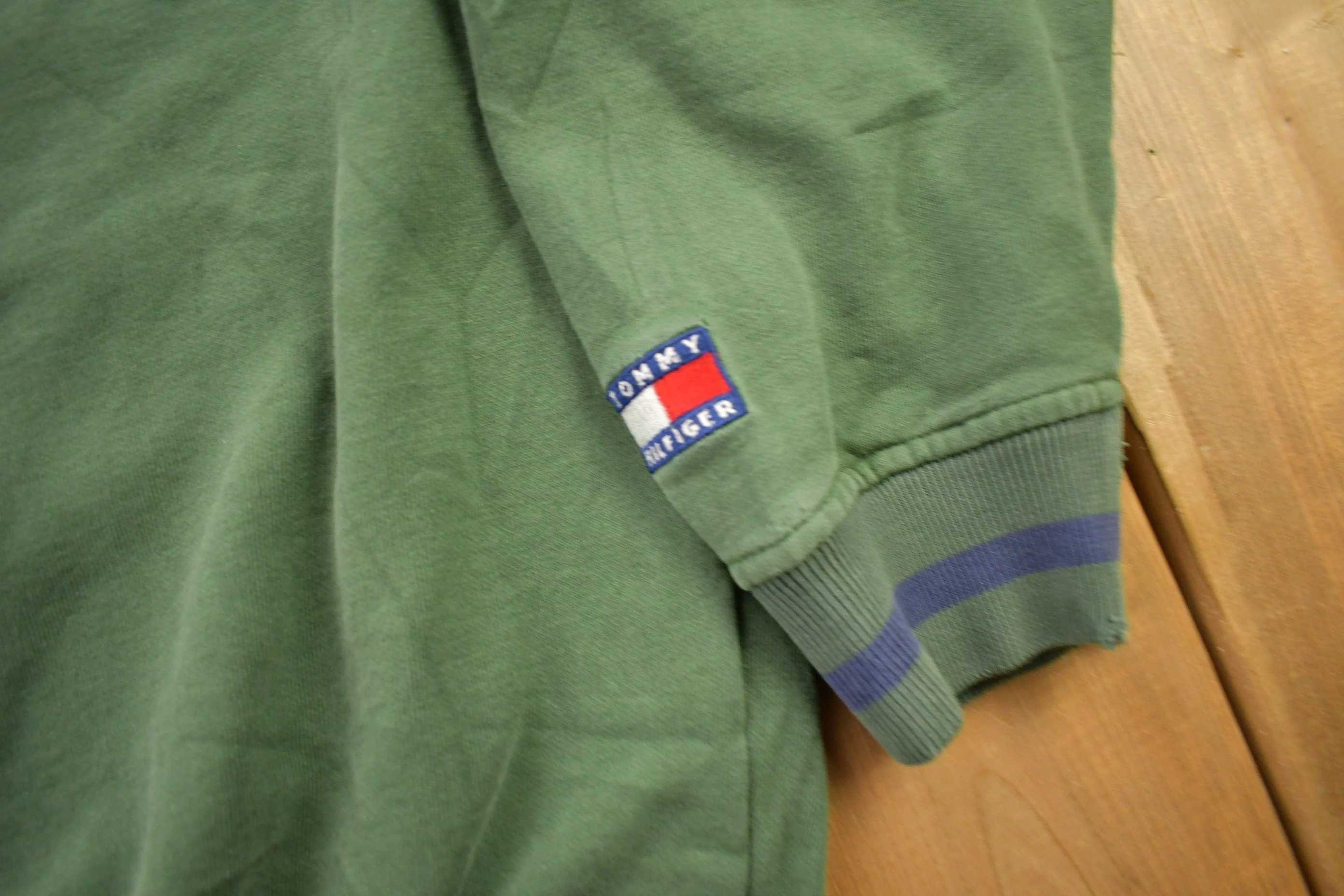 Vintage 1990s Tommy Hilfiger Embroidered Crewneck Sweatshirt Men's S - Image 6