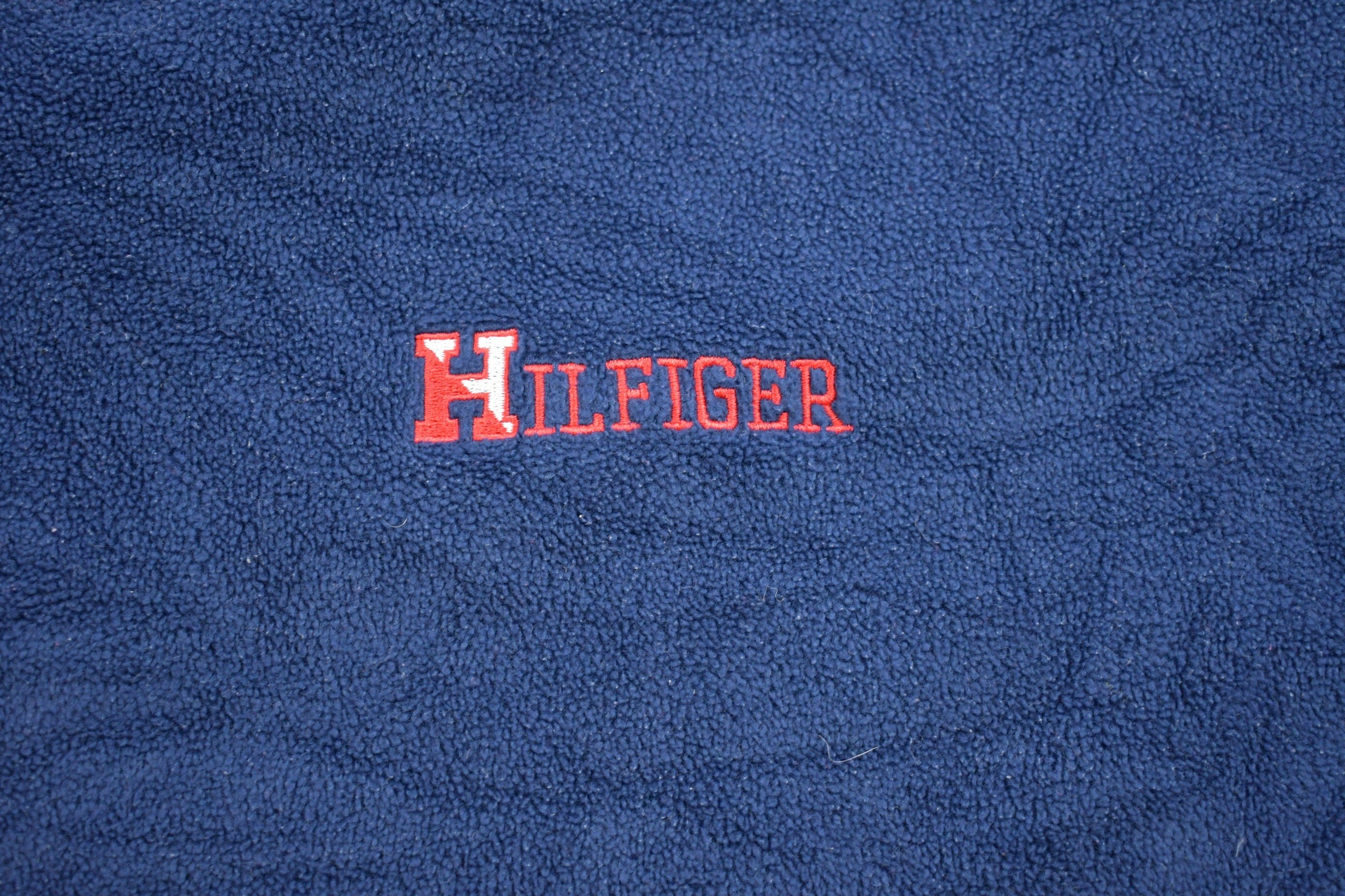 Vintage 1990s Tommy Hilfiger Embroidered Fleece Sweater Men's XL - Image 3