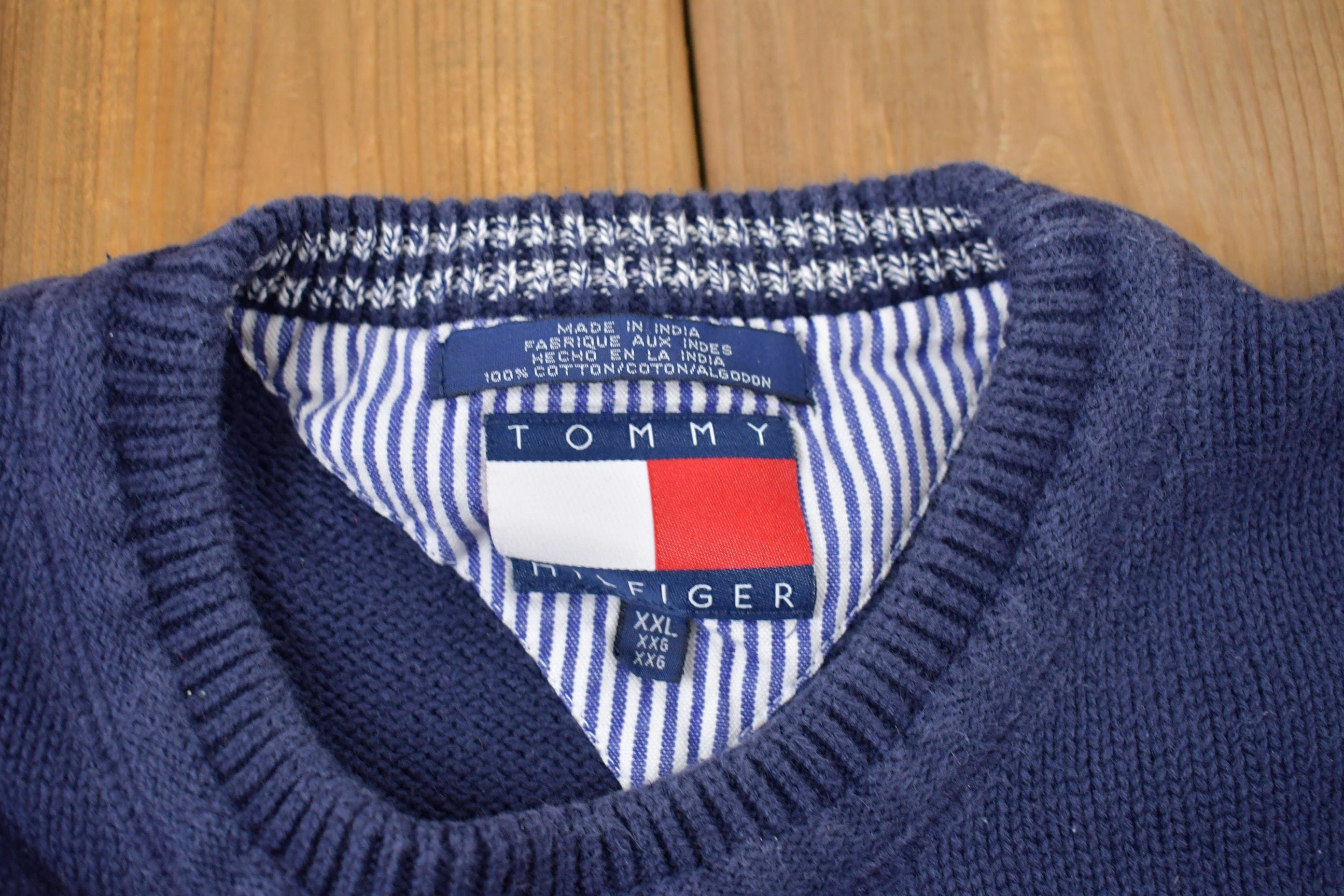 Vintage 1990s Tommy Hilfiger Embroidered Knitted Sweater - Image 3