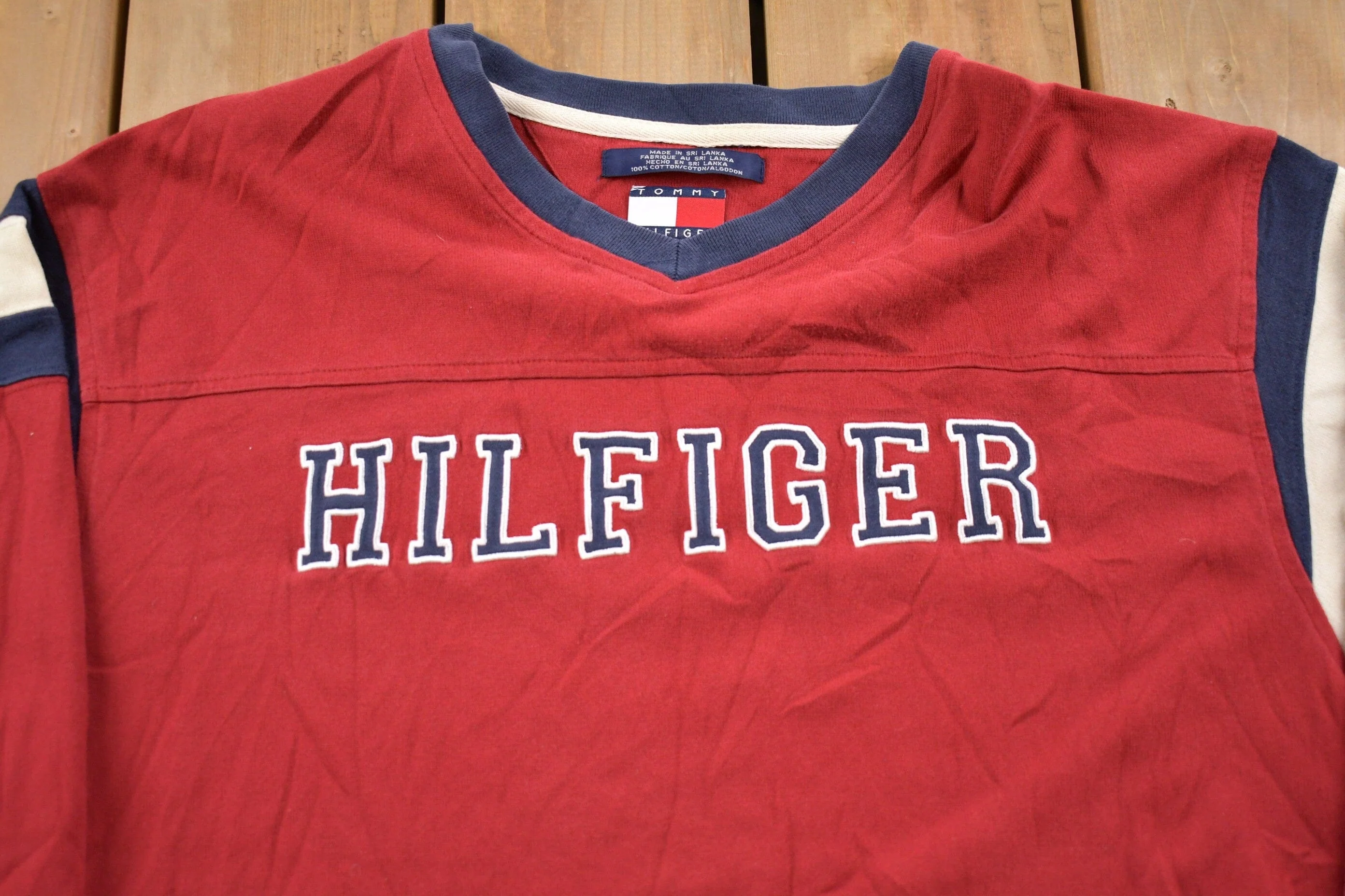 Vintage 1990s Tommy Hilfiger Embroidered Long Sleeve T-Shirt Men's XL - Image 3
