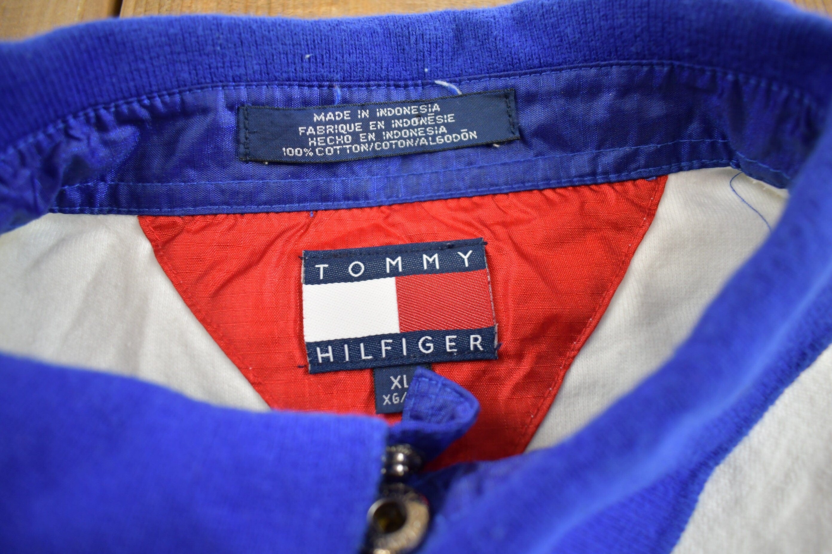 Vintage 1990s Tommy Hilfiger Embroidered Zip Up T-Shirt Men's XL - Image 6