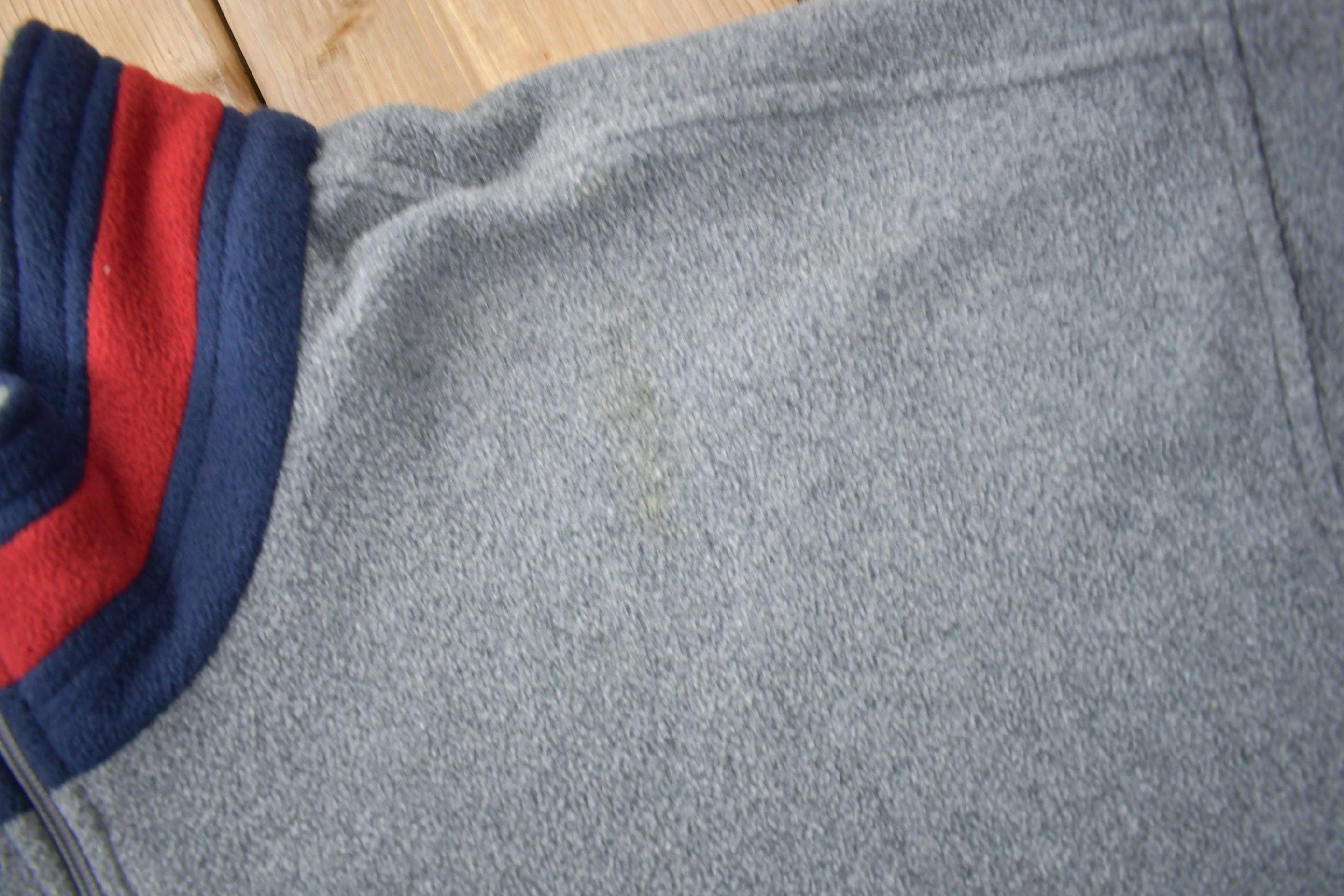Vintage 1990s Tommy Hilfiger Flag Collar Quarter Zip Fleece Sweater Men's 2XL - Image 4