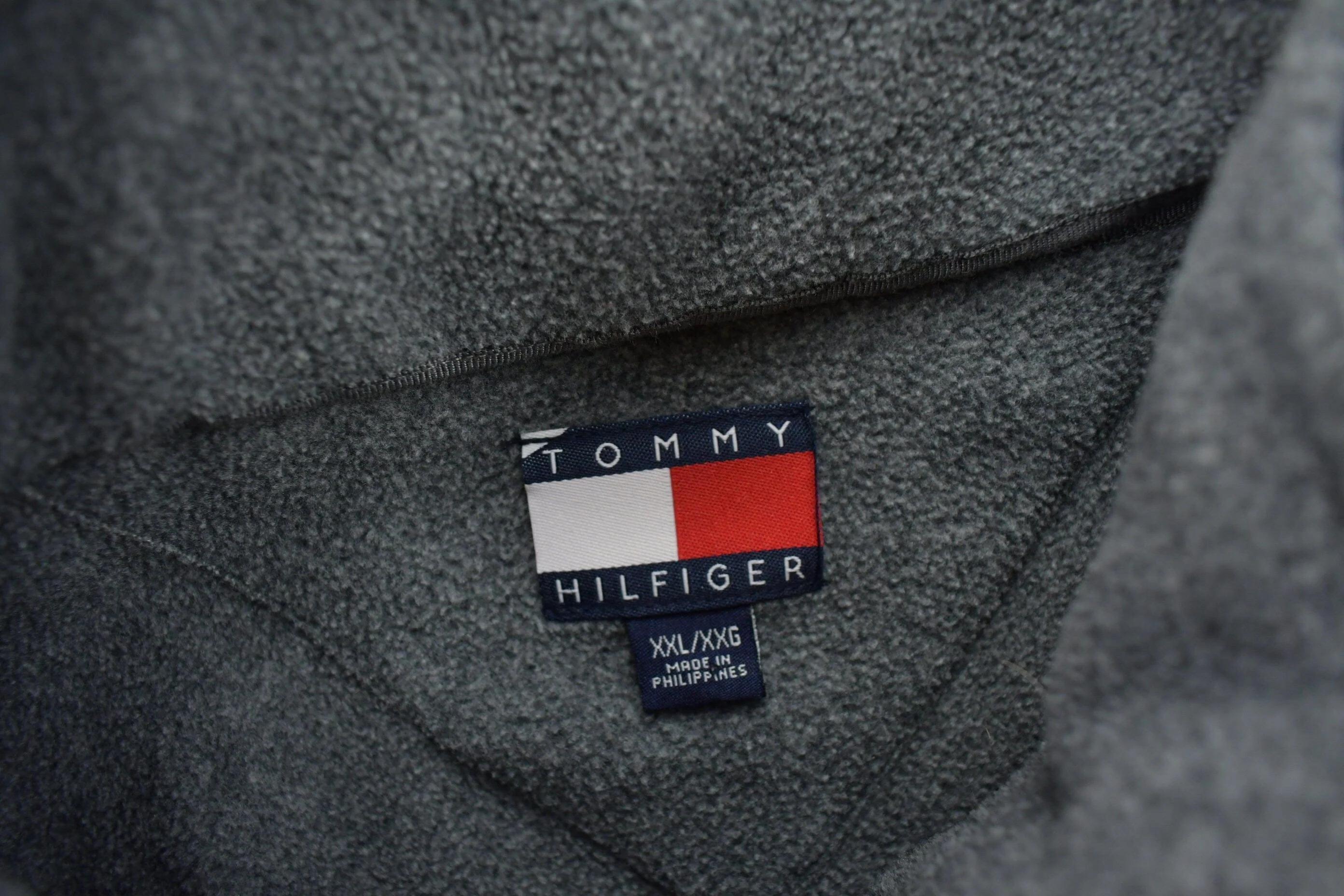 Vintage 1990s Tommy Hilfiger Flag Collar Quarter Zip Fleece Sweater Men's 2XL - Image 5
