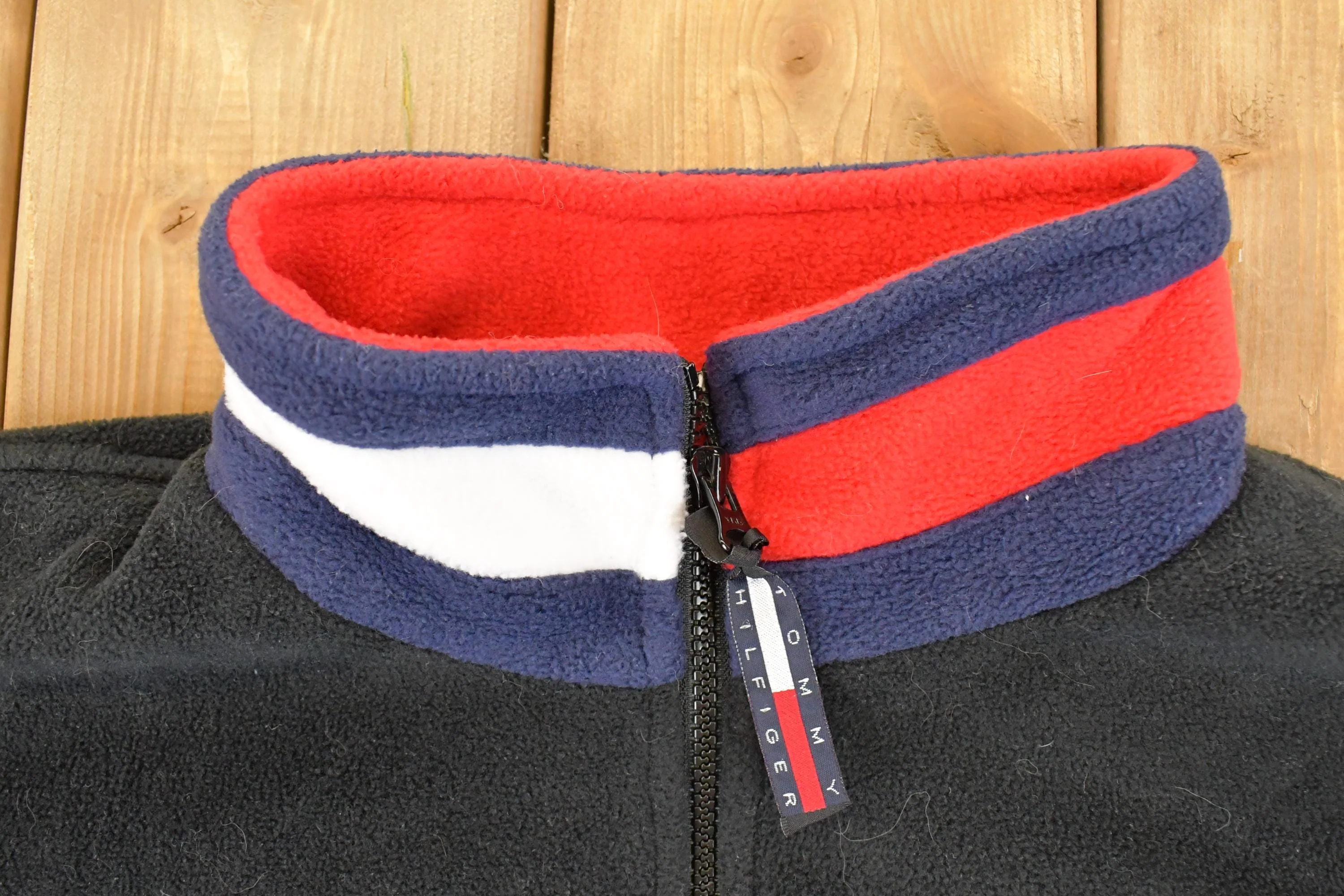Vintage 1990s Tommy Hilfiger Quarter Zip Fleece Outdoorsman Sweater Men's L - Image 3