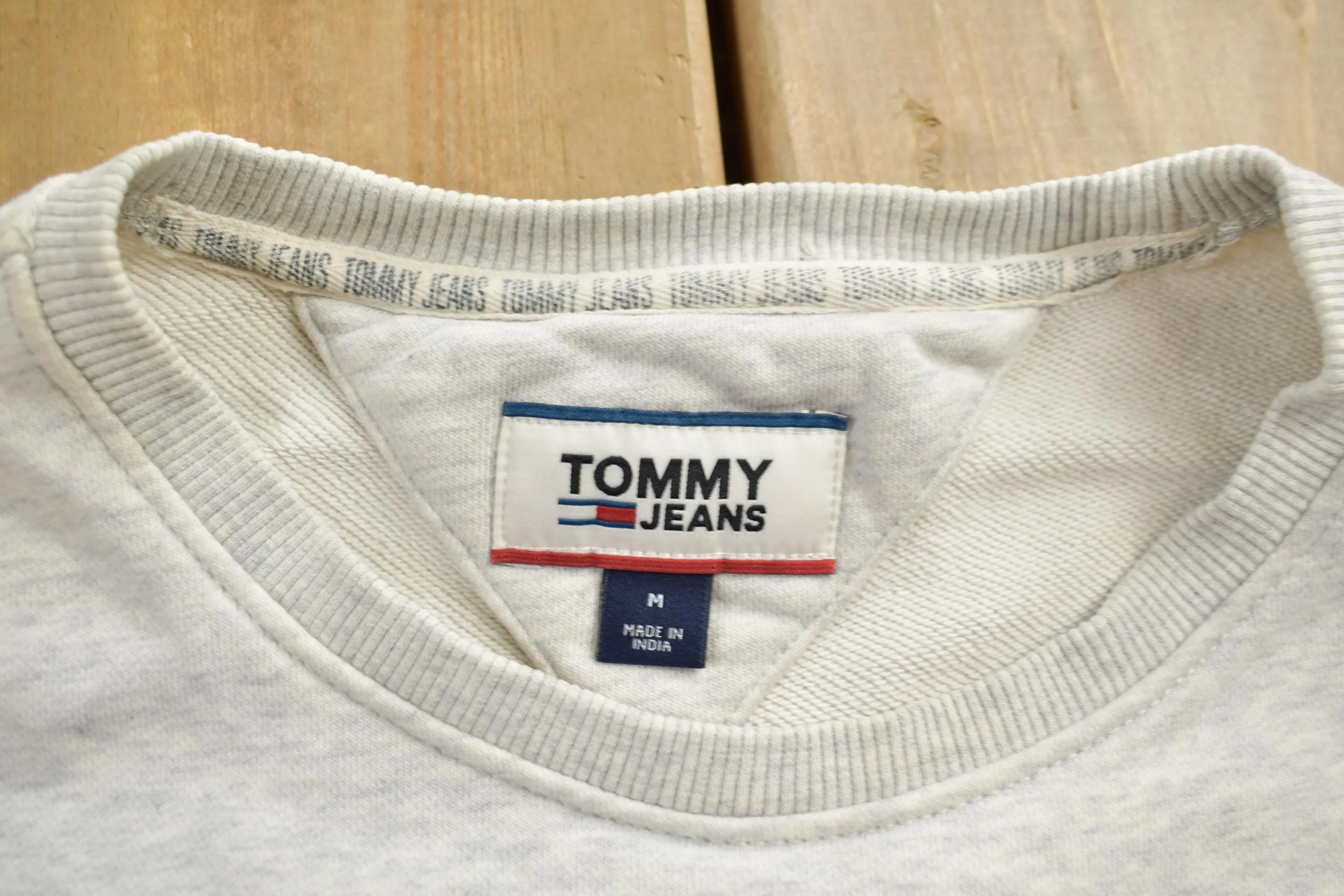 Vintage 1990s Tommy Jeans Crewneck Sweatshirt Women's M - Image 3