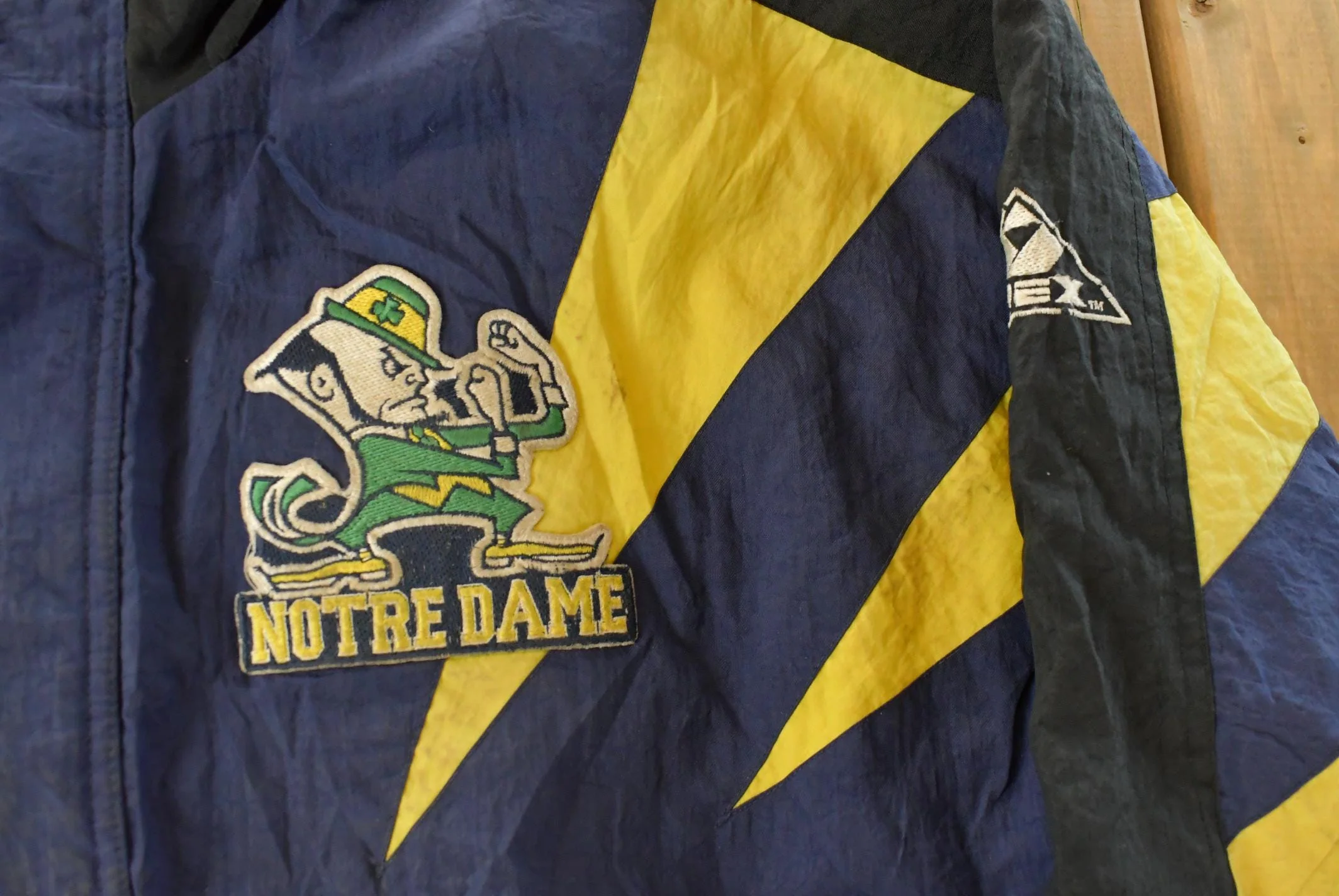 Vintage 1990s University of Notre Dame Fighting Irish Apex One Jacket Men's M - Image 3