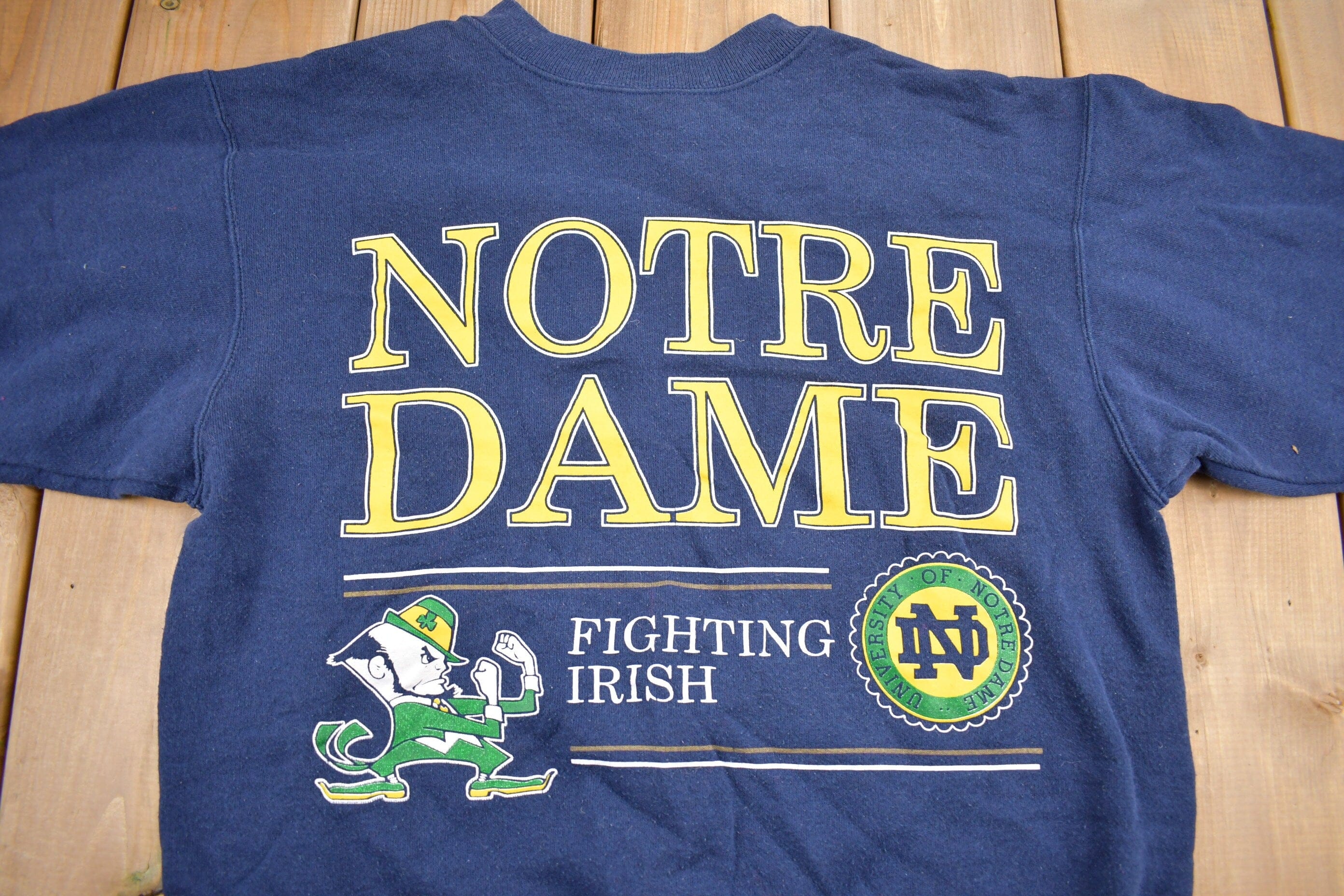 Vintage 1990s University Of Notre Dame Fighting Irish Collegiate Crewneck Men's S - Image 3