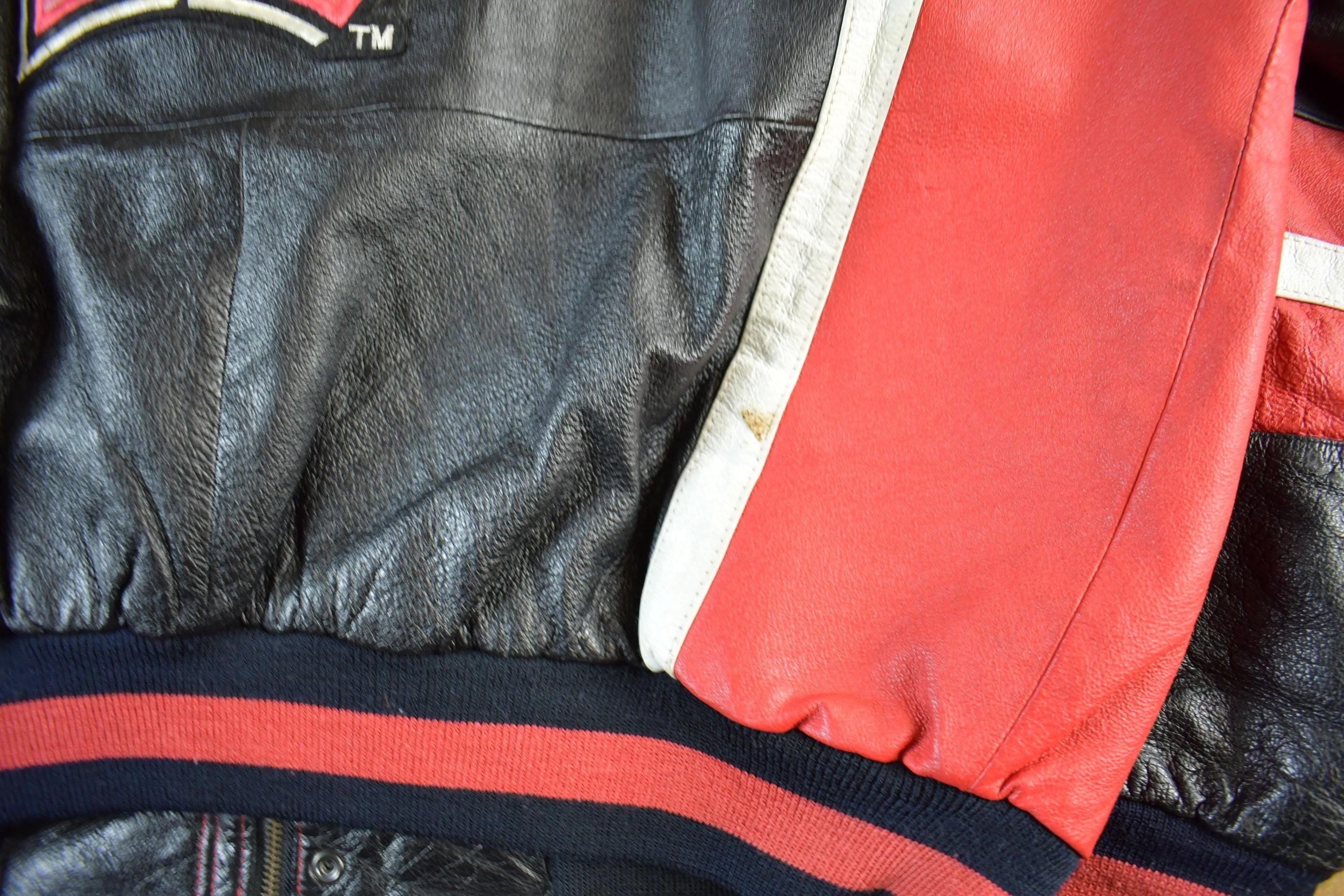 Vintage 1990s University Of Wisconsin Leather Varsity Jacket Men's XL - Image 9