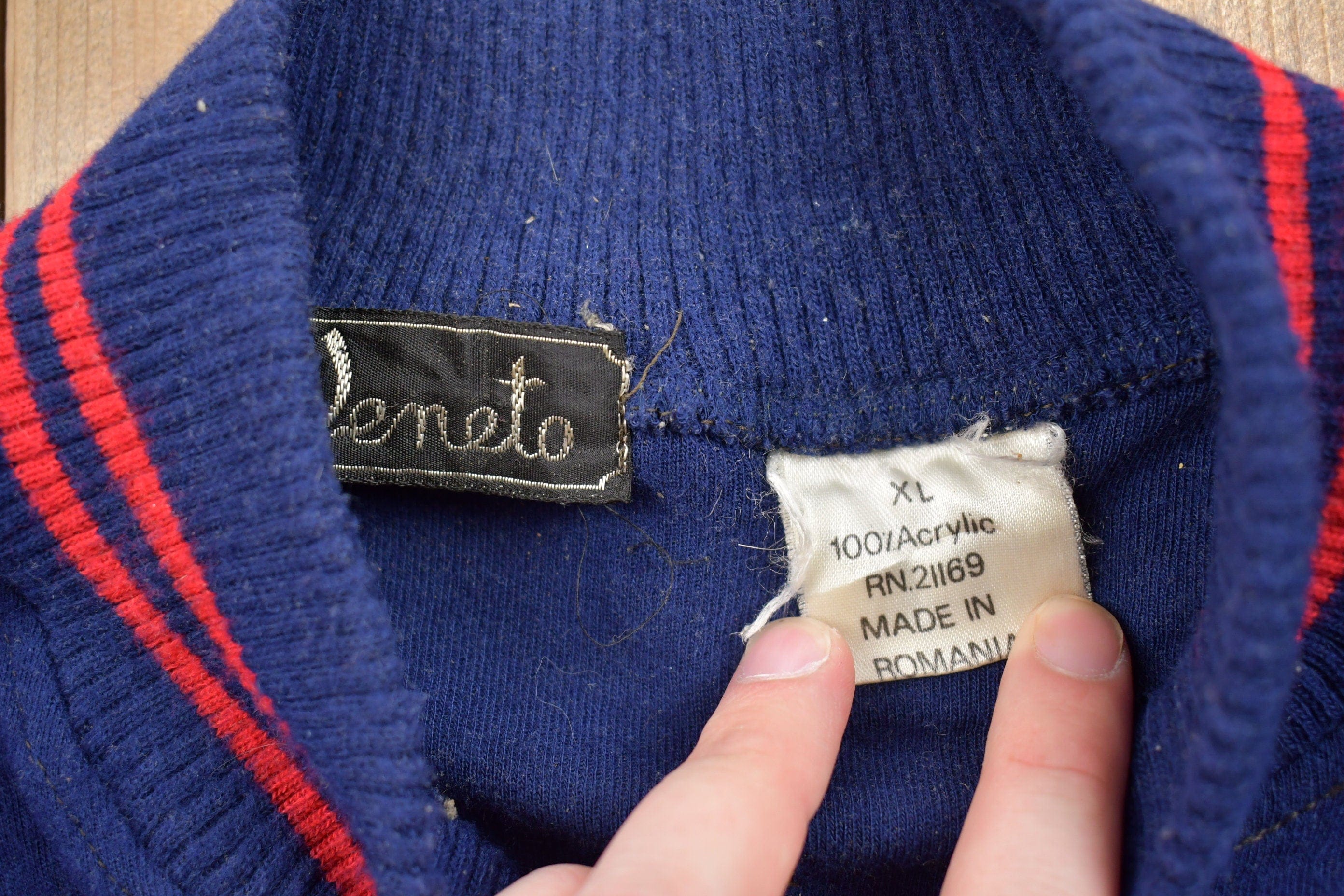 Vintage 1990s Veneto Zip Up Track Sweatshirt Men's Large - Image 3