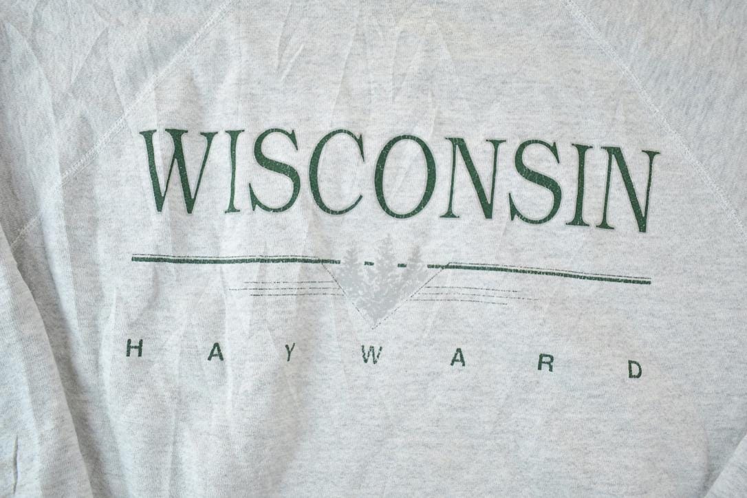Vintage 1990s Wisconsin Souvenir Crewneck Sweatshirt Made In USA Men's XL - Image 4