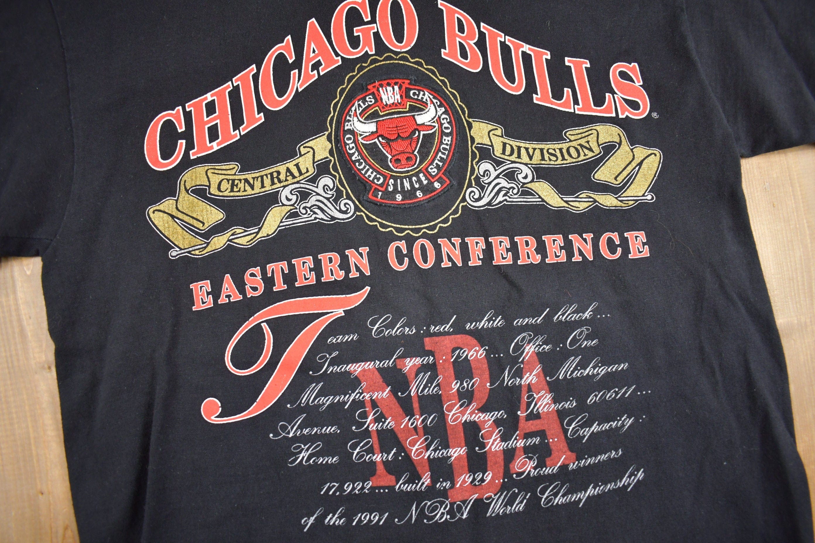 Vintage 1991 Chicago Bulls NBA Embroidered T Shirt Single Stitch Men's Large - Image 3
