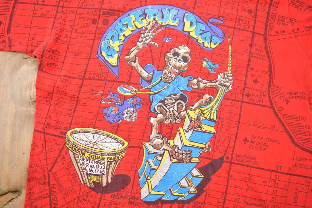 Vintage 1991 Grateful Dead Madison Square Garden King Kong Parody All Over Print T-shirt Men's Large - Image 4