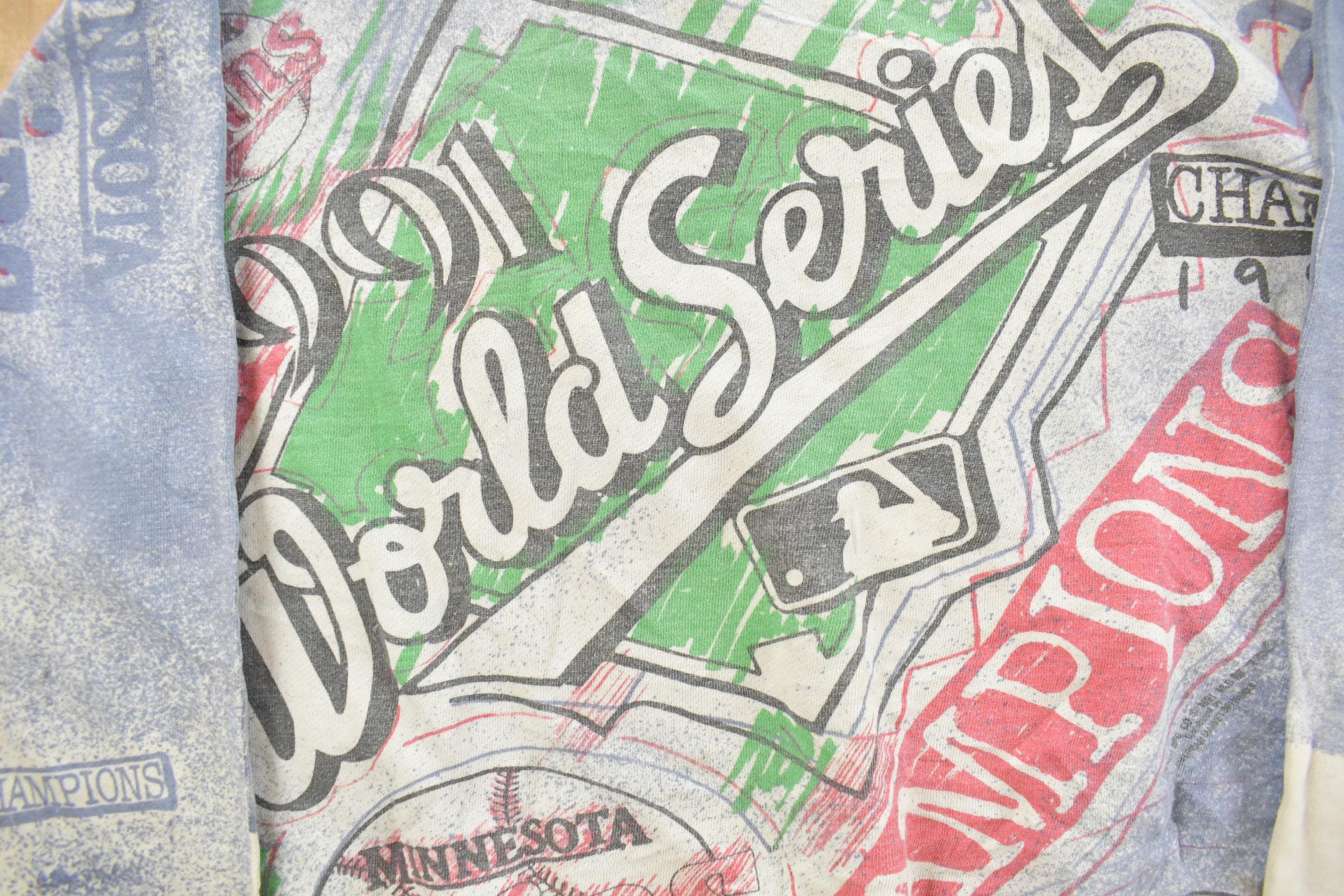 Vintage 1991 Minnesota Twins All Over Print MLB Crewneck Sweatshirt Men's Large - Image 4