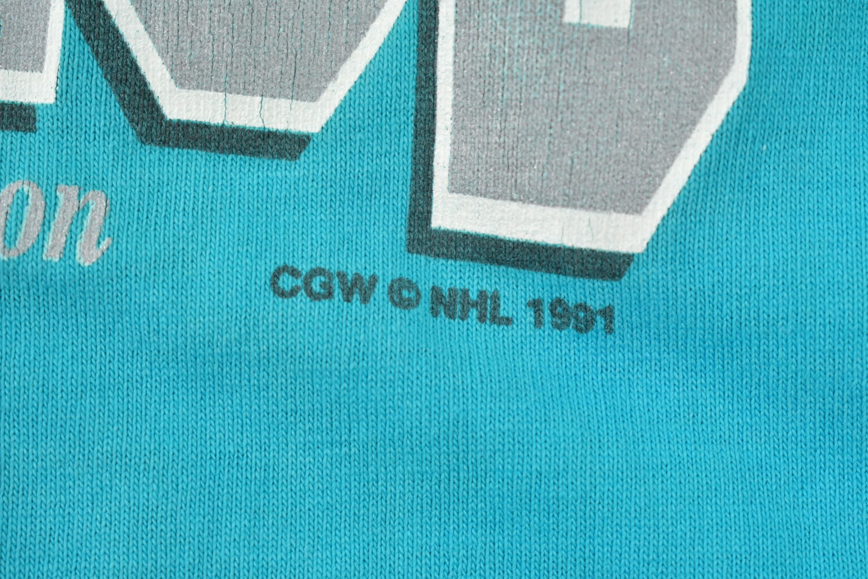 Vintage 1991 San Jose Sharks Hockey Club NHL Graphic T-Shirt Men's XL - Image 4
