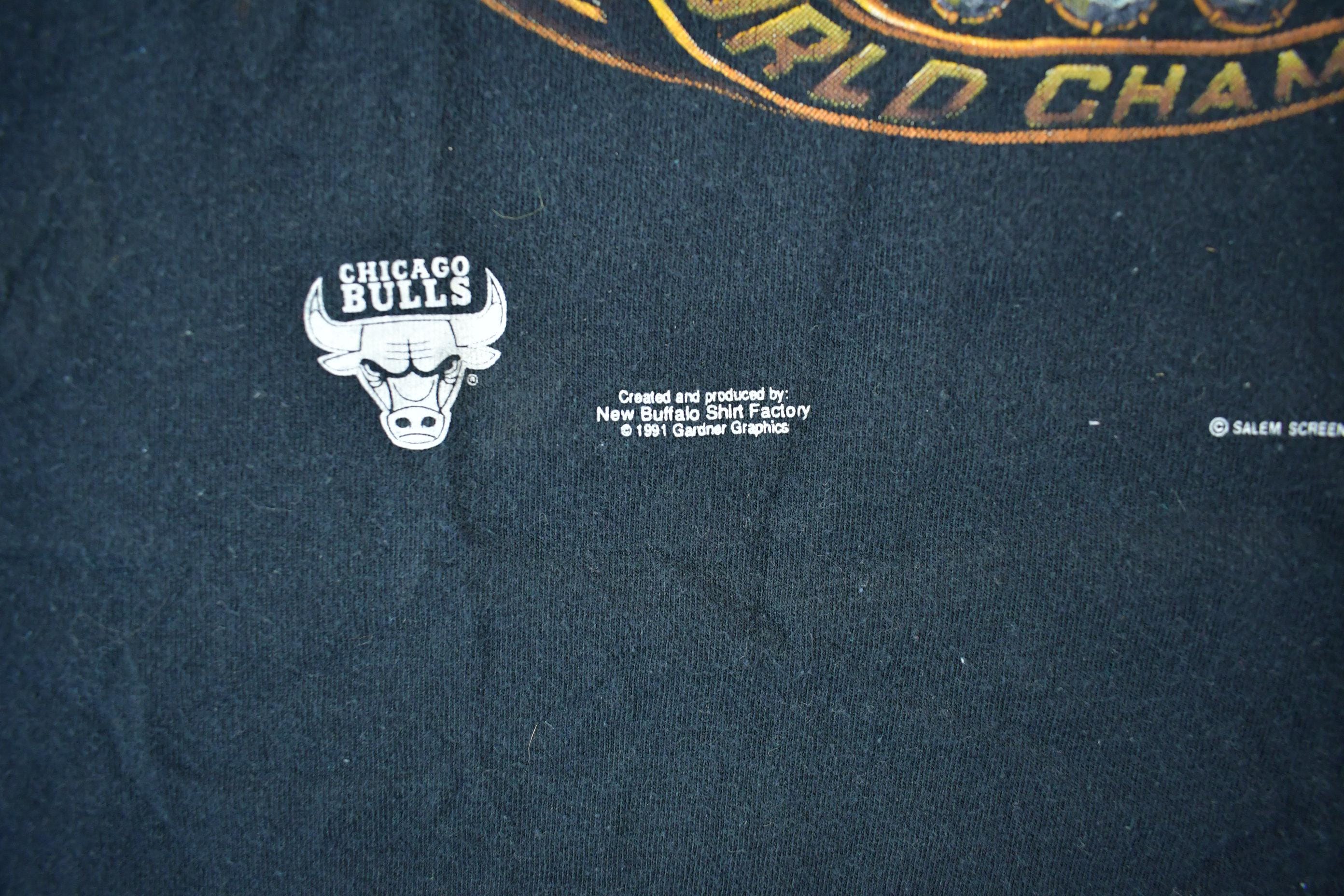 Vintage 1992 Chicago Bulls NBA World Champions Graphic T-Shirt Men's XL - Image 4
