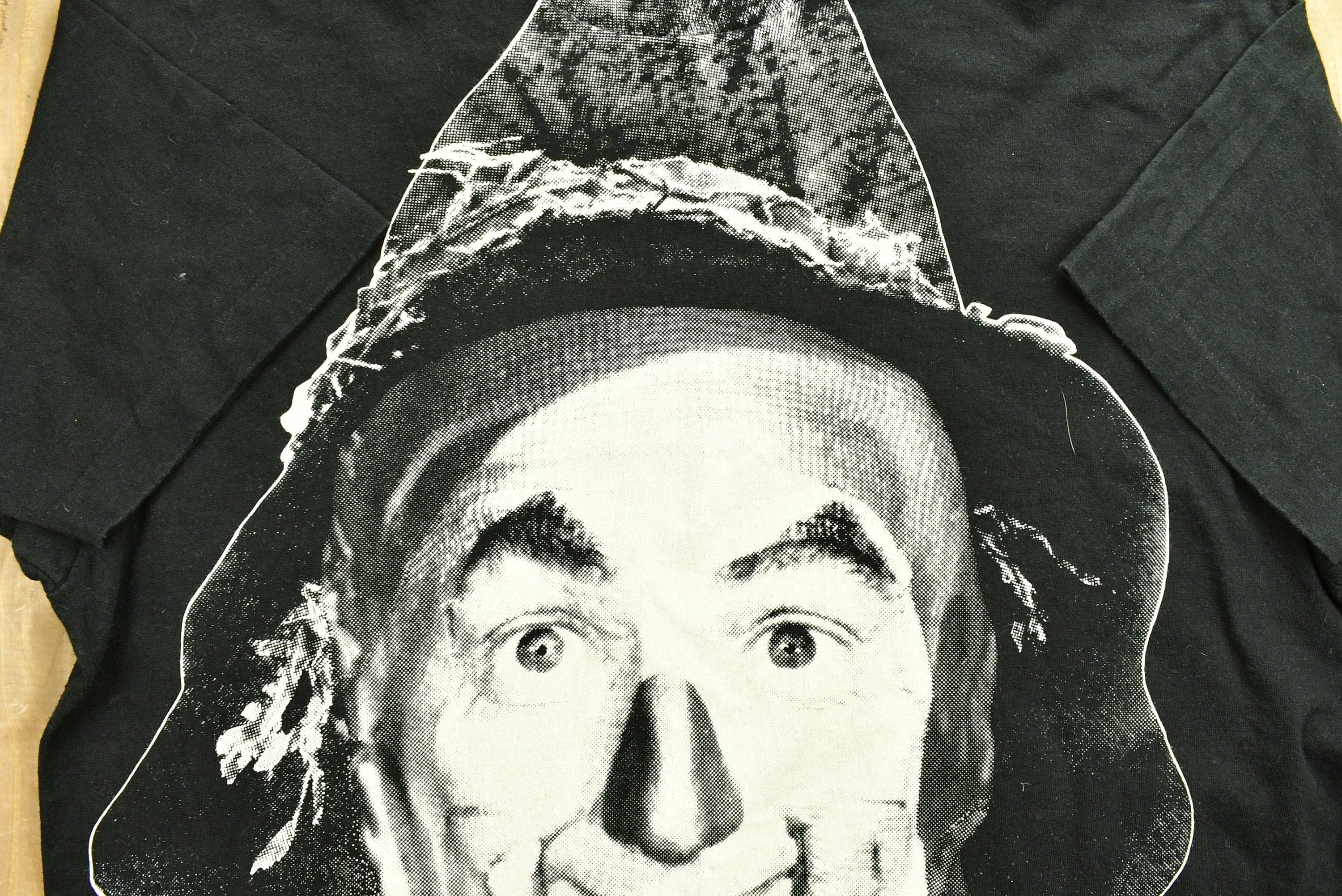Vintage 1992 The Wizard Of Oz Stanley Desantis Scarecrow All Over Print T-shirt - Image 5