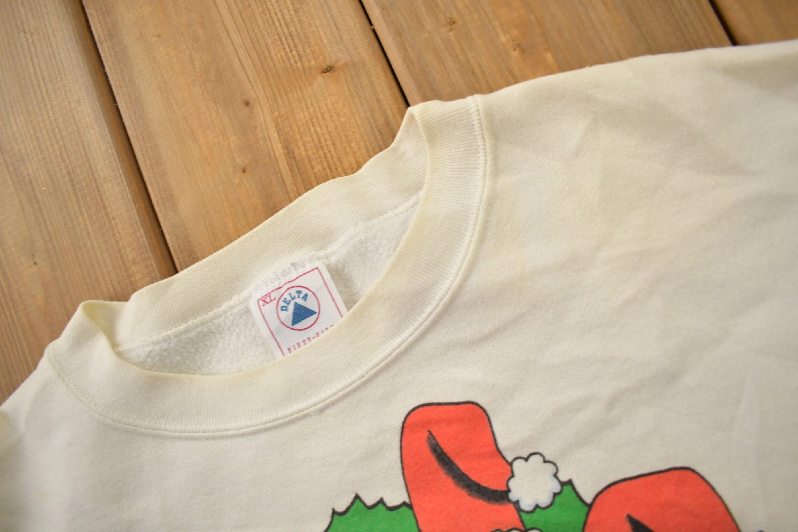 Vintage 1993 Looney Tunes Christmas Theme Crewneck Men's XL - Image 5